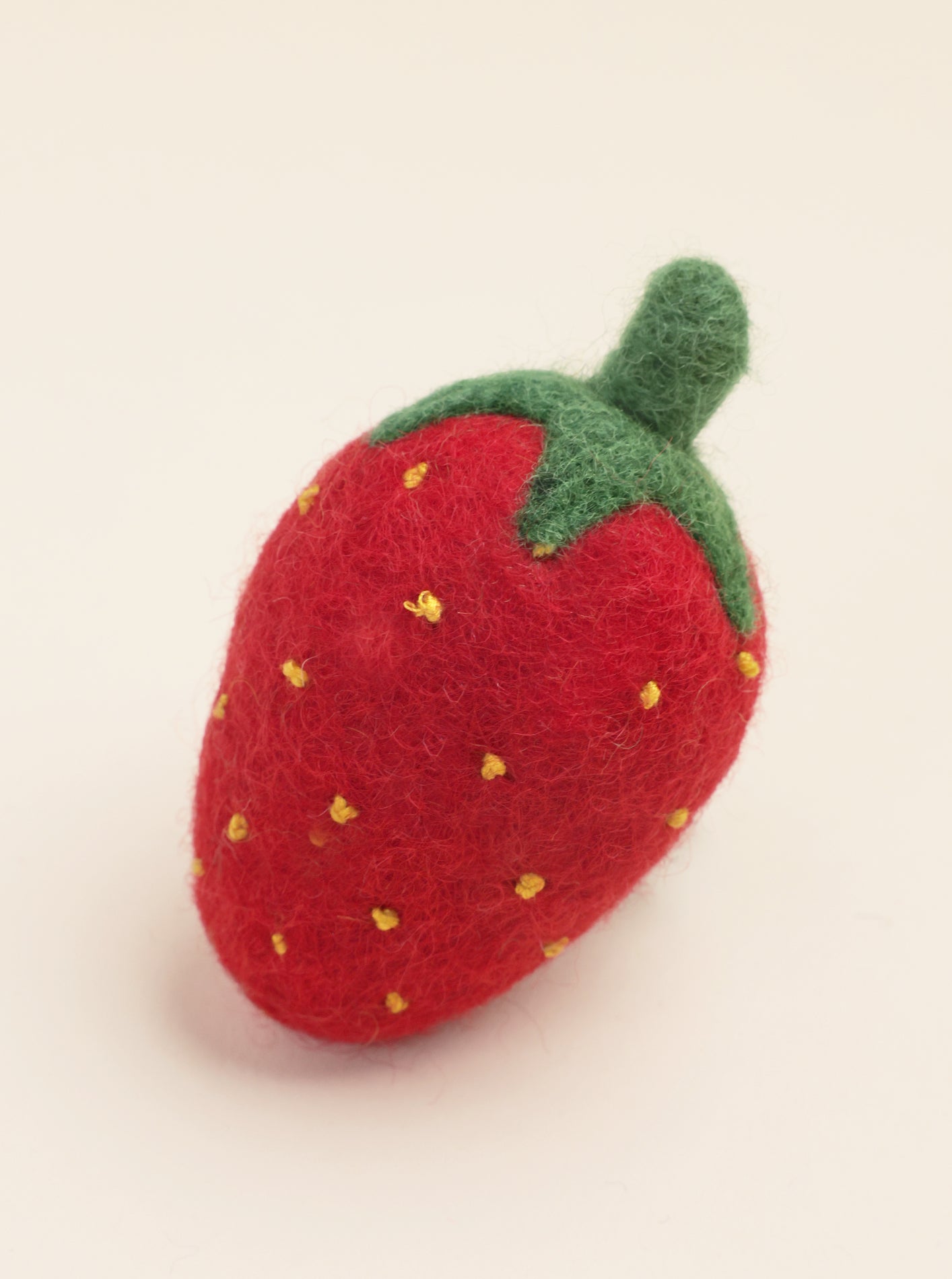 uvessa RED STRAWBERRY WOOL DOG TOY