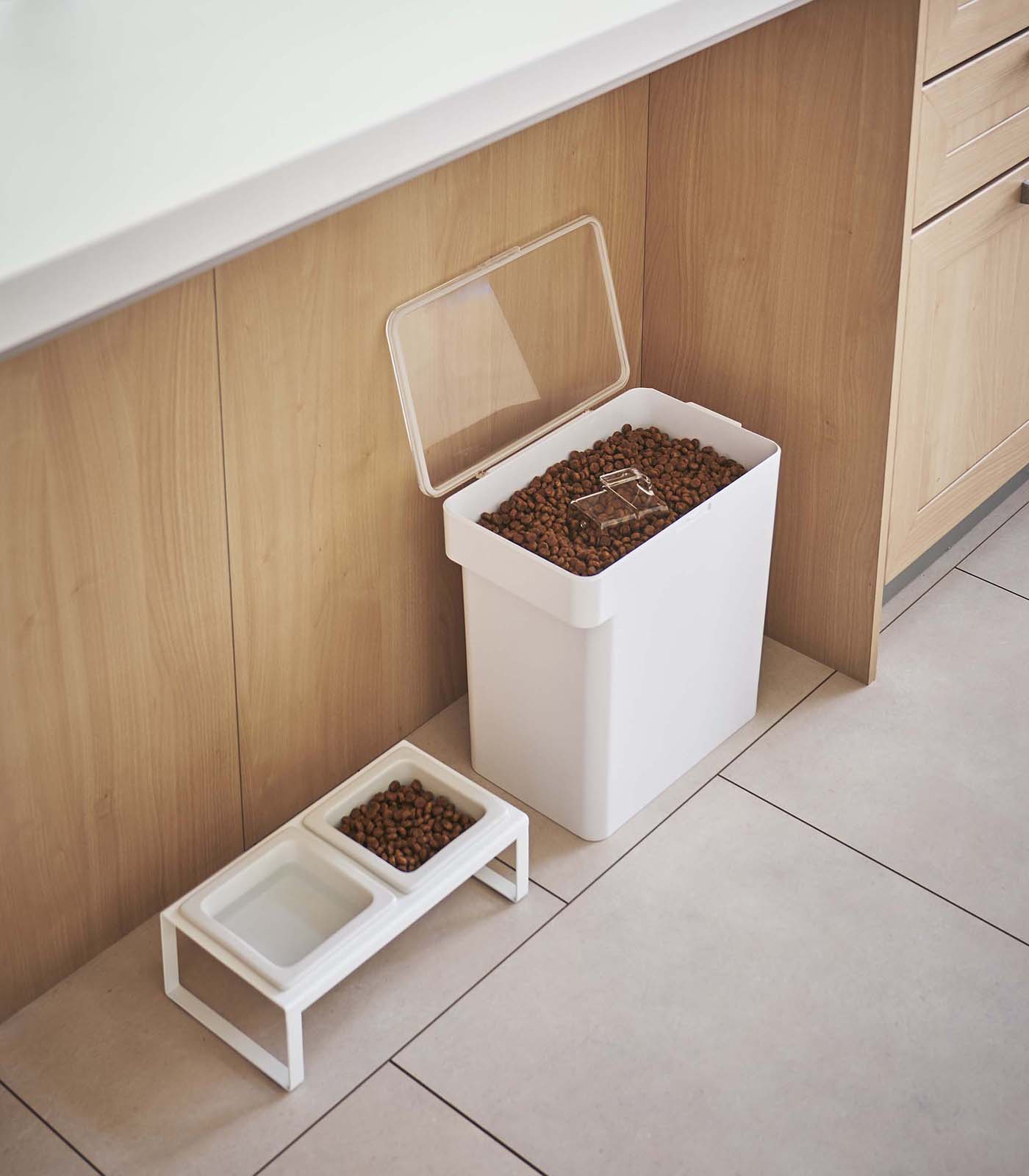 velapick Airtight Pet Food Container - Two Sizes
