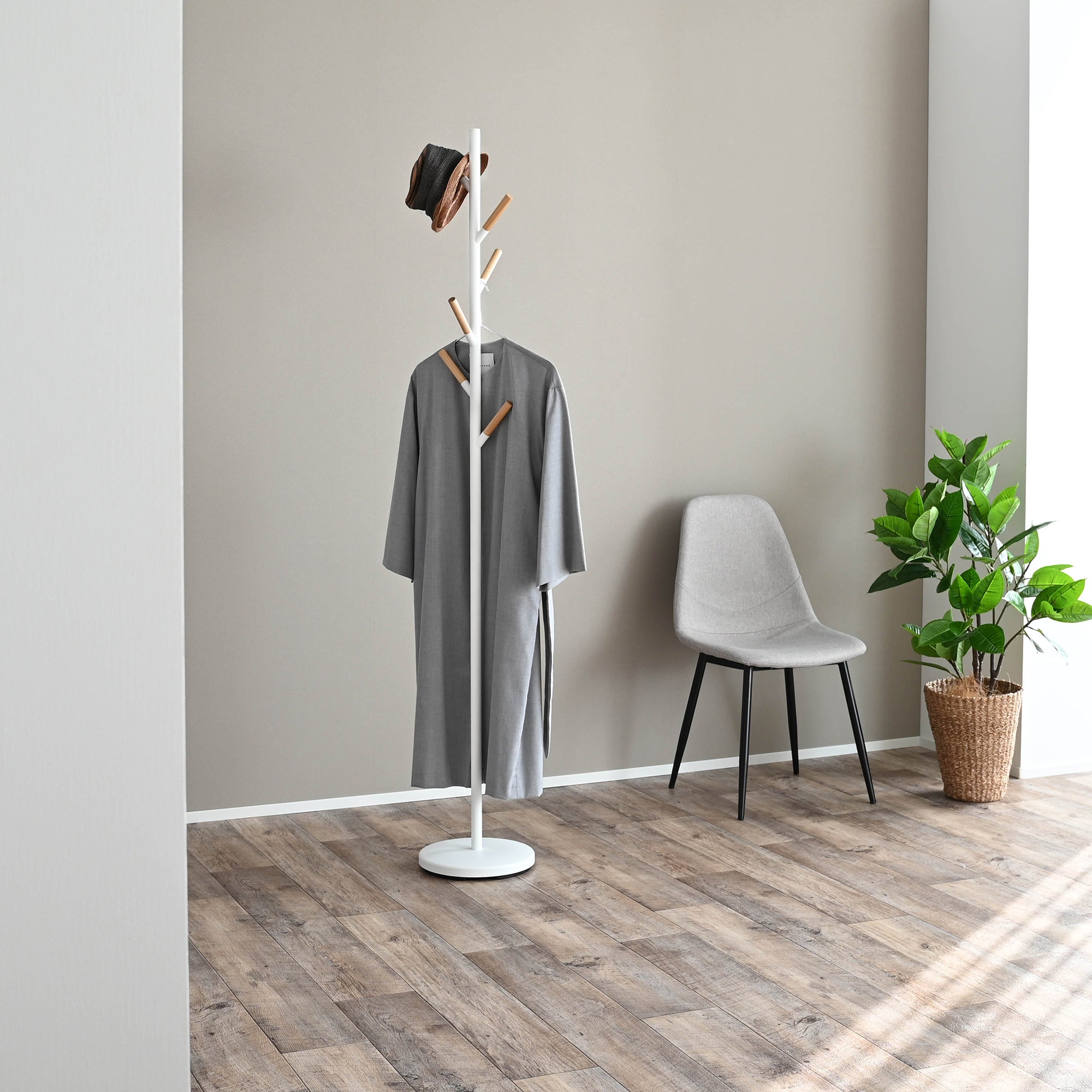 voronest Coat Rack (70" H) - Steel