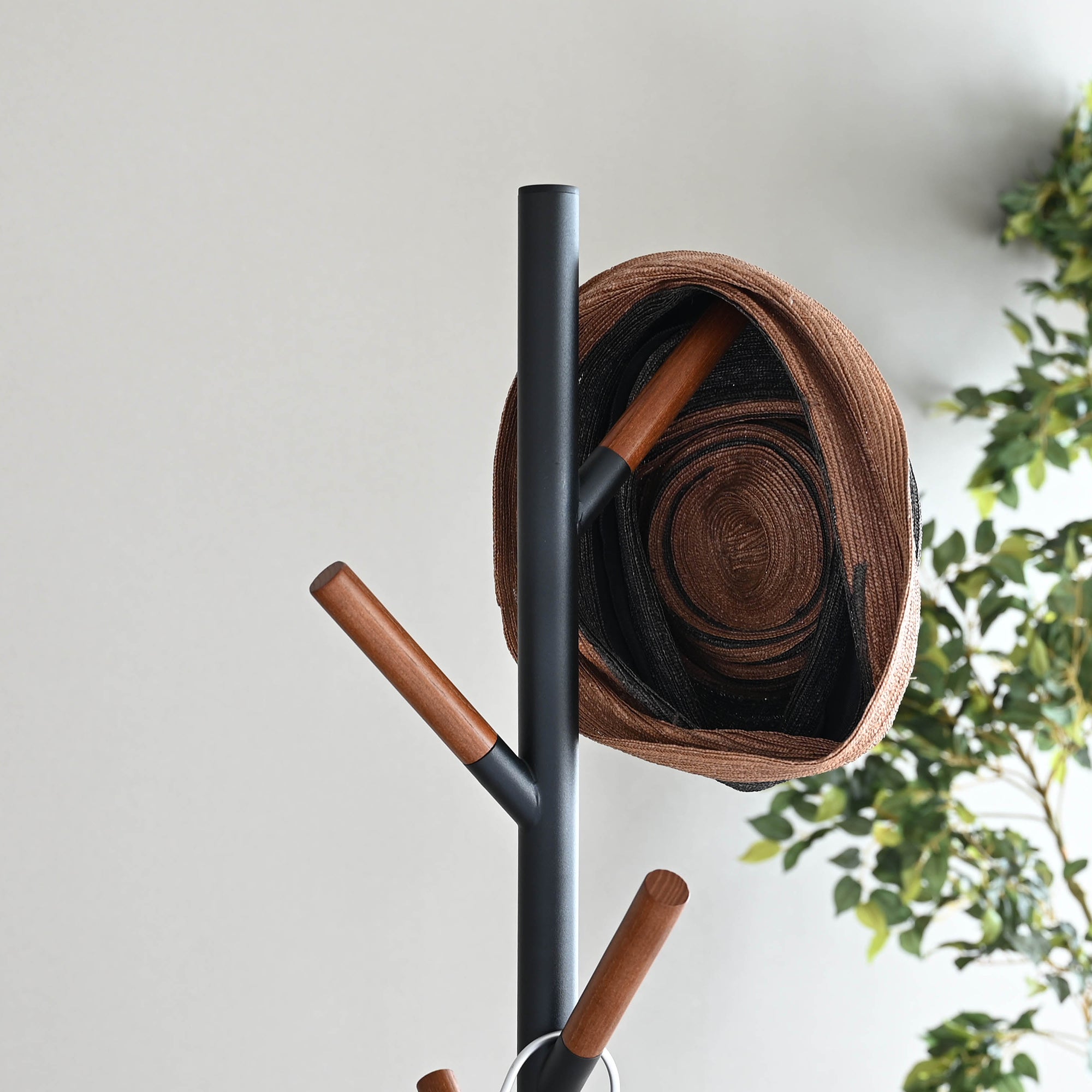 voronest Coat Rack (70" H) - Steel