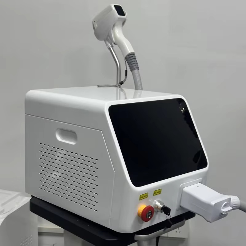 Máquina de depilação a laser de diodo de 3 comprimentos de onda/808nm 755 808 1064nm com resfriamento TEC
