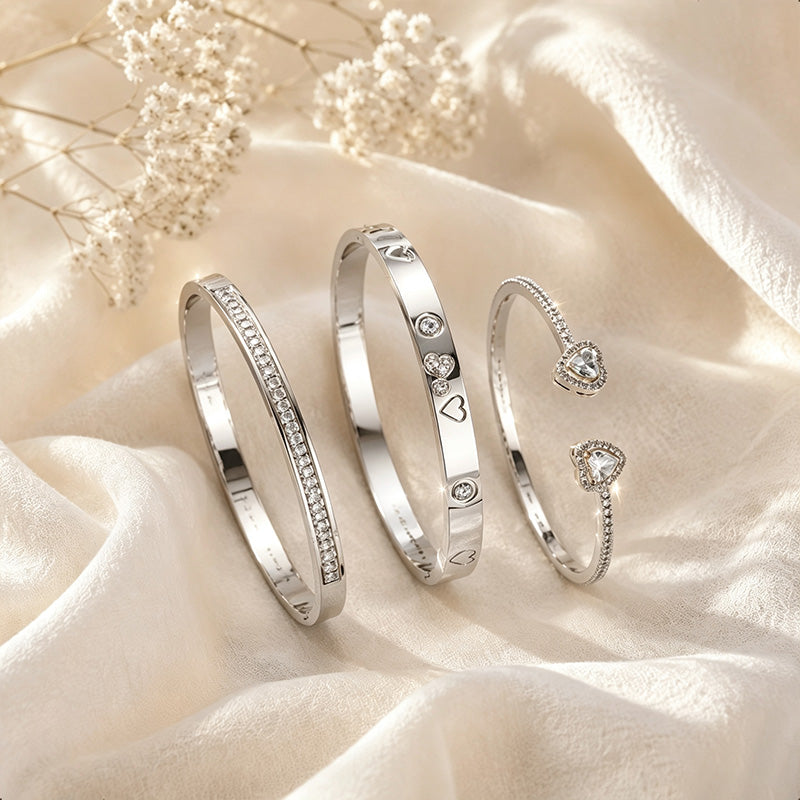 Heart Accent Bangle Set