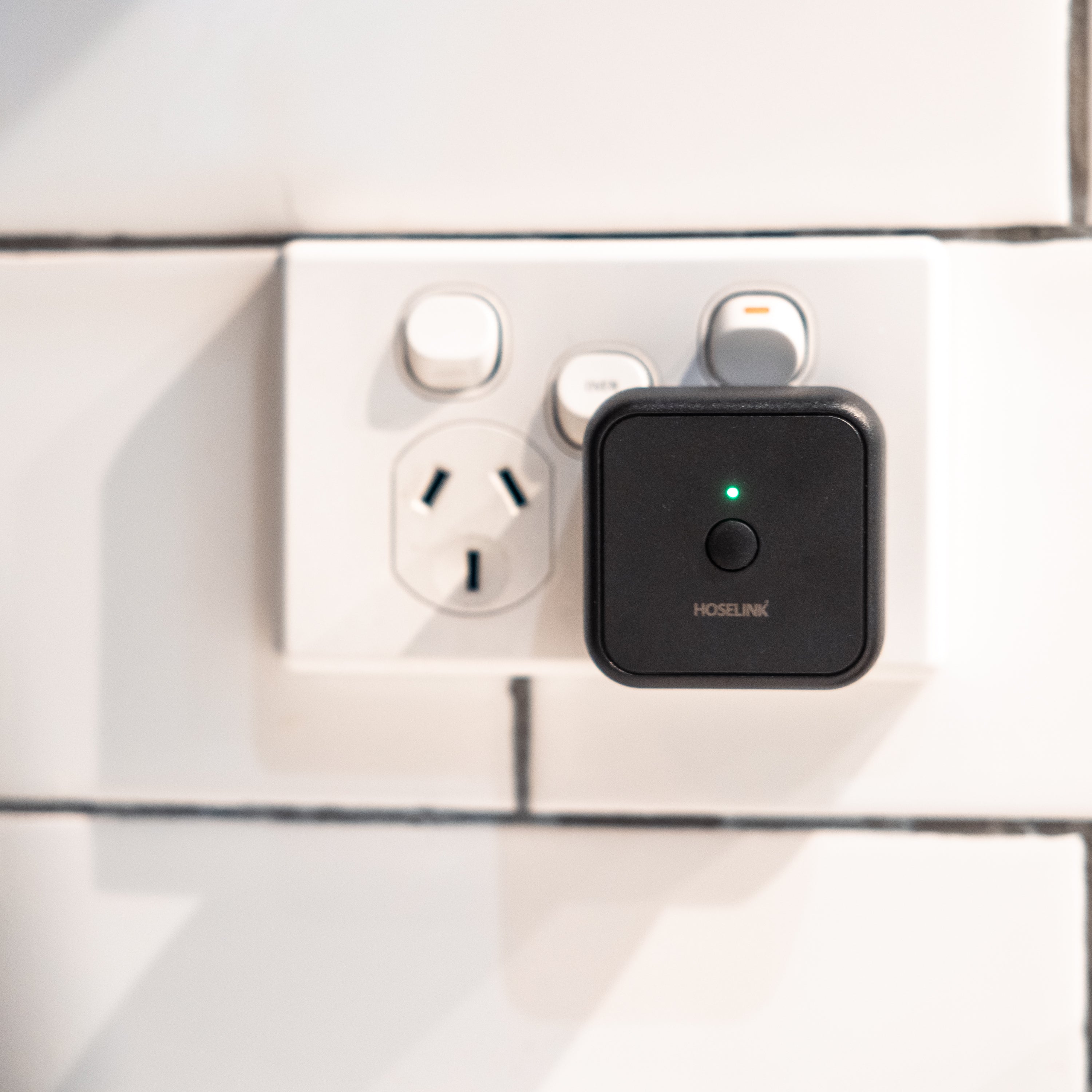 73 Dartmouth Road Wi-Fi Gateway for Smart Garden Hose Timer - View 2
