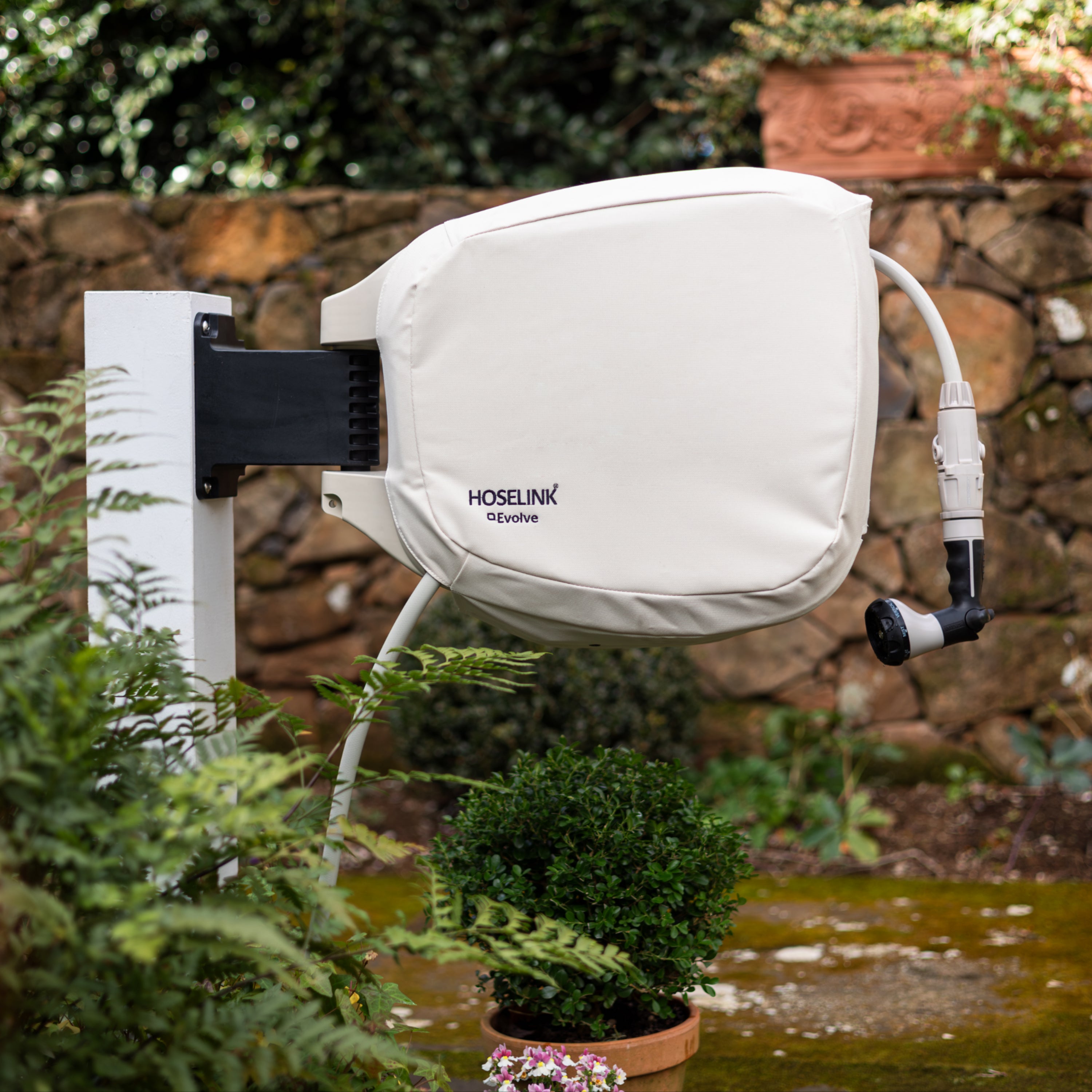 73 Dartmouth Road Hose Reel Cover | Beige - View 2