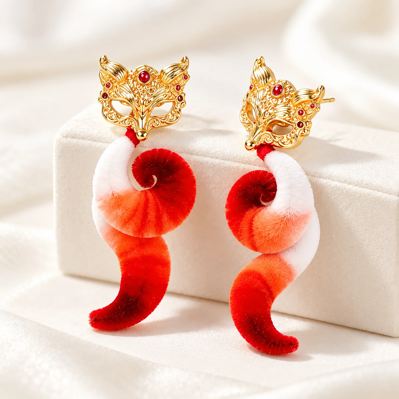 Little Fox Ronghua Stud Earrings