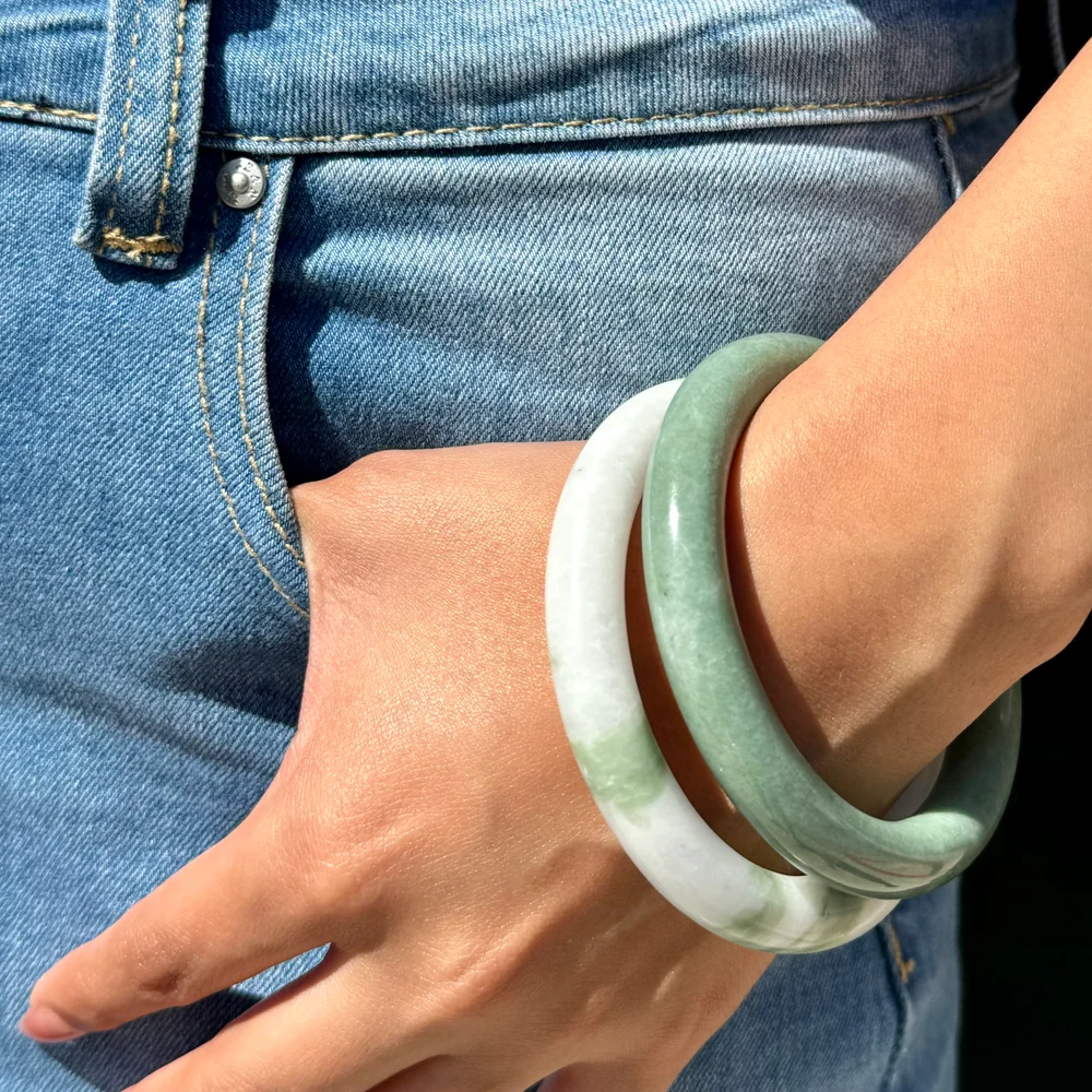 Classic Natural Jade Bangle