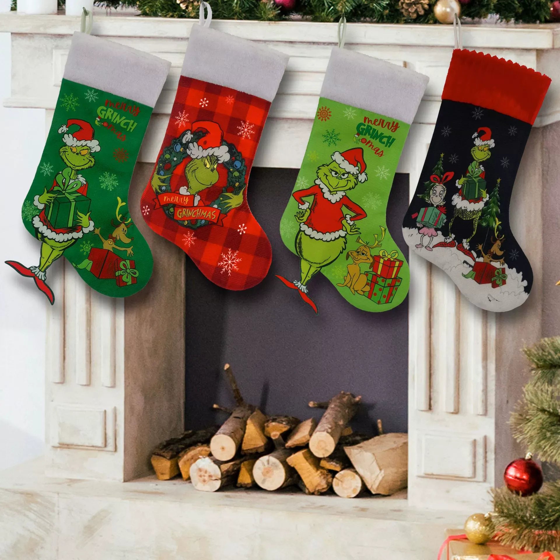 Green Monster Christmas Stocking – Festive Holiday Gift Bag Hanging Decoration for Candy & Small Gifts