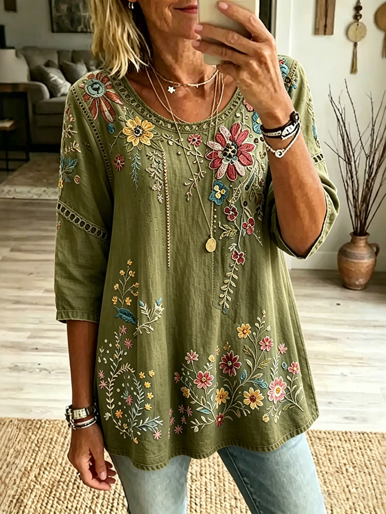 Damenoberteil aus Baumwoll-Leinen-Mix mit Retro-Blumenmuster für den Urlaub