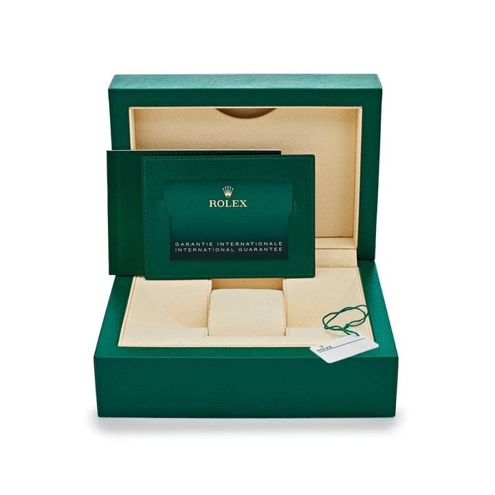 Rolex Day-Date 40 mm, silbernes Zifferblatt mit römischen Ziffern und Diamantlünette, Präsidentenarmband aus Gelbgold, Ref. 228348RBR-0007