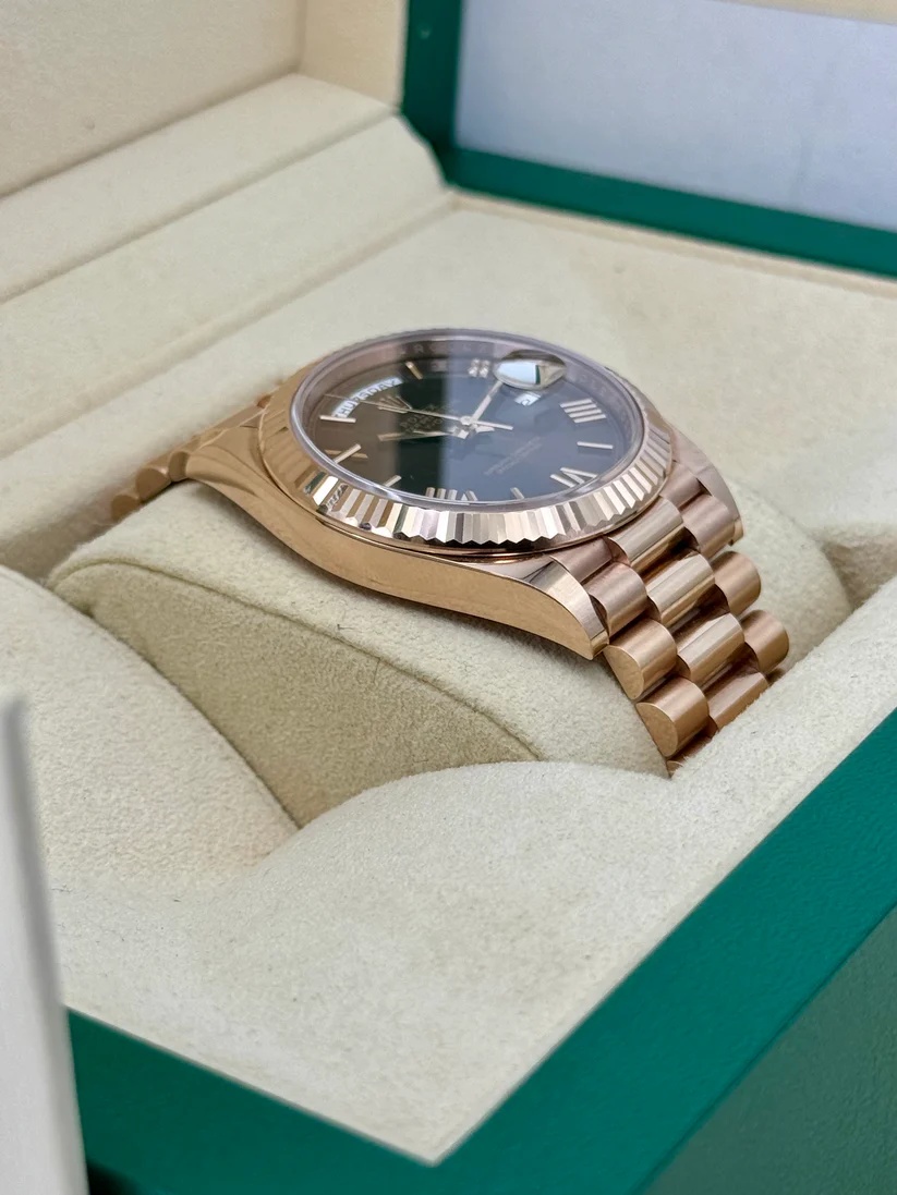 Rolex Day-Date President 40 mm Everose-Gold, schokoladenbraunes Zifferblatt mit römischen Ziffern - 228235