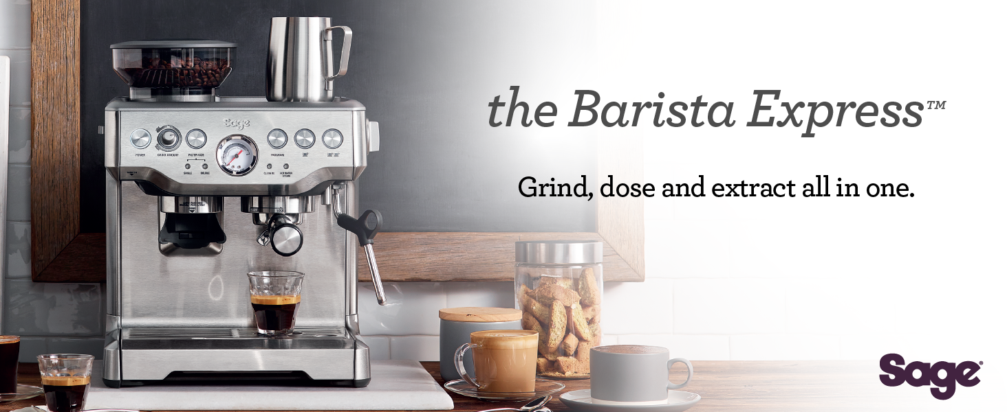 el barista muele, dosifica y café