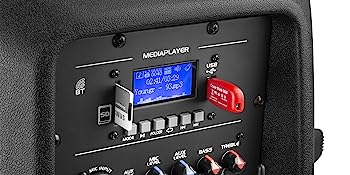 un primer plano de un sistema de sonido