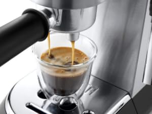 dedica, EC685, ekspres ciśnieniowy, delonghi