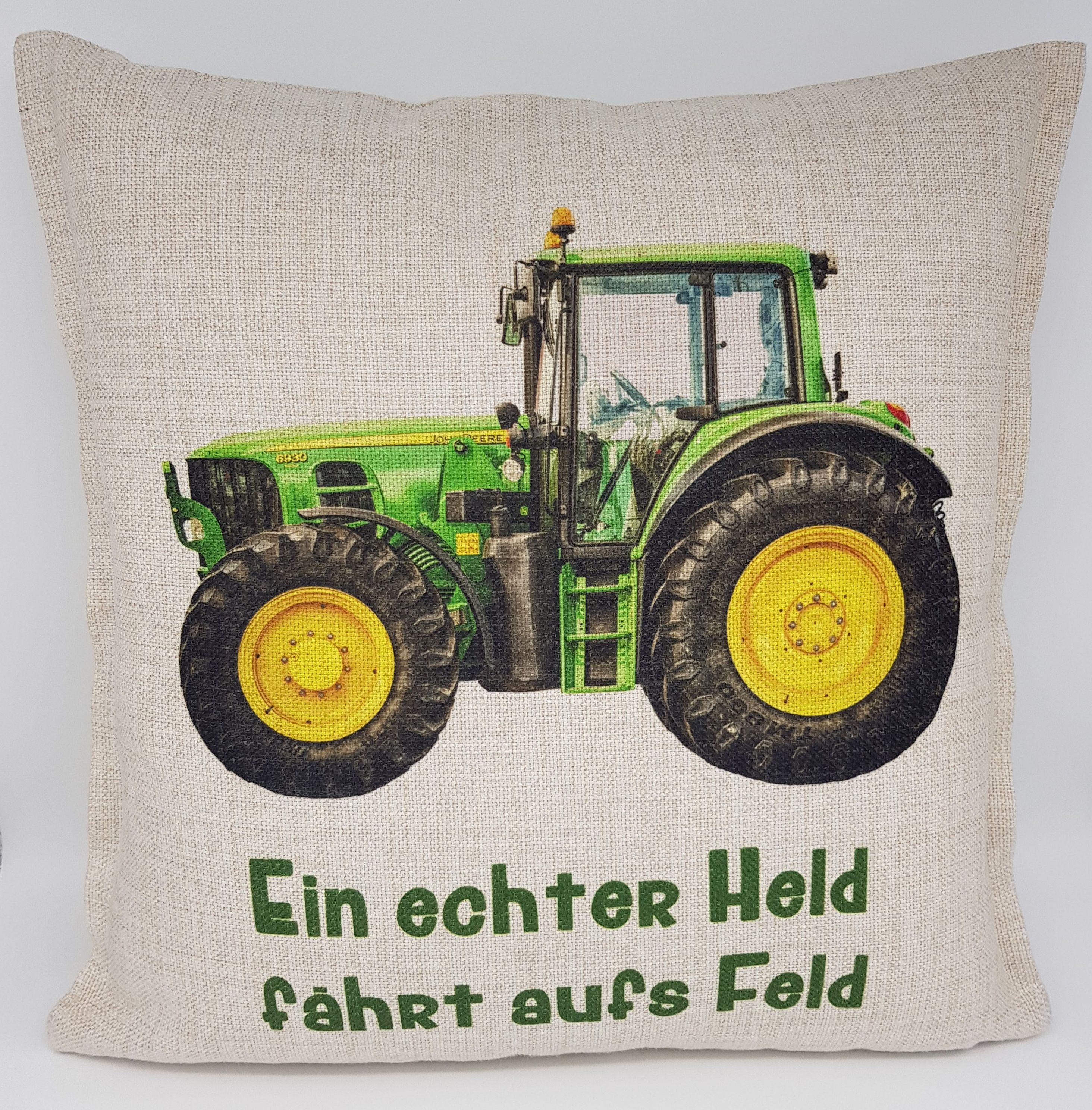 Kissen Traktor Ein echter Held fährt aufs Feld grünerTrecker