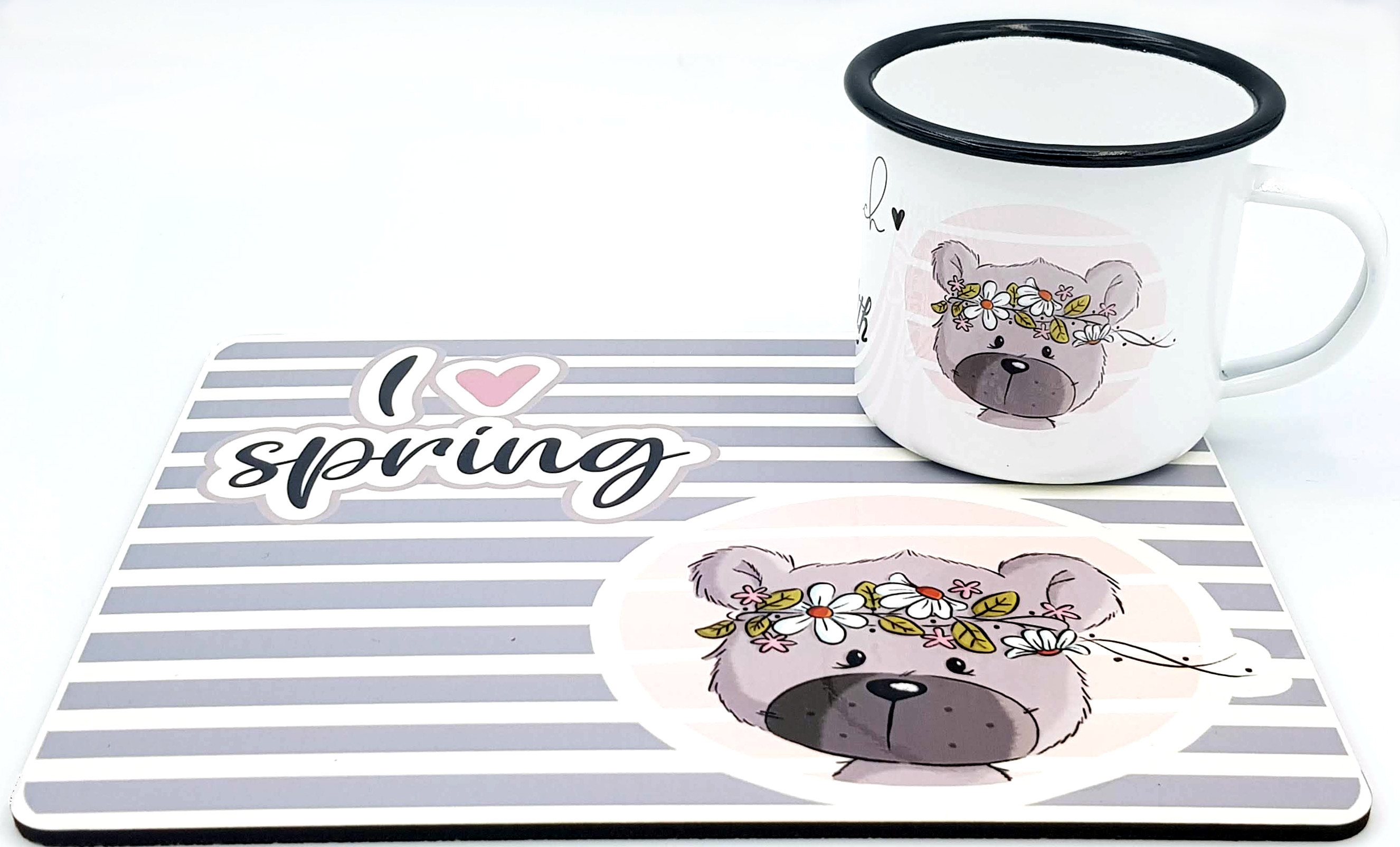 Tischset mit Blechtasse Frühlingsbär mit Namen im Emaille-Look emma❤pünktchen Metall mit Emaille Look