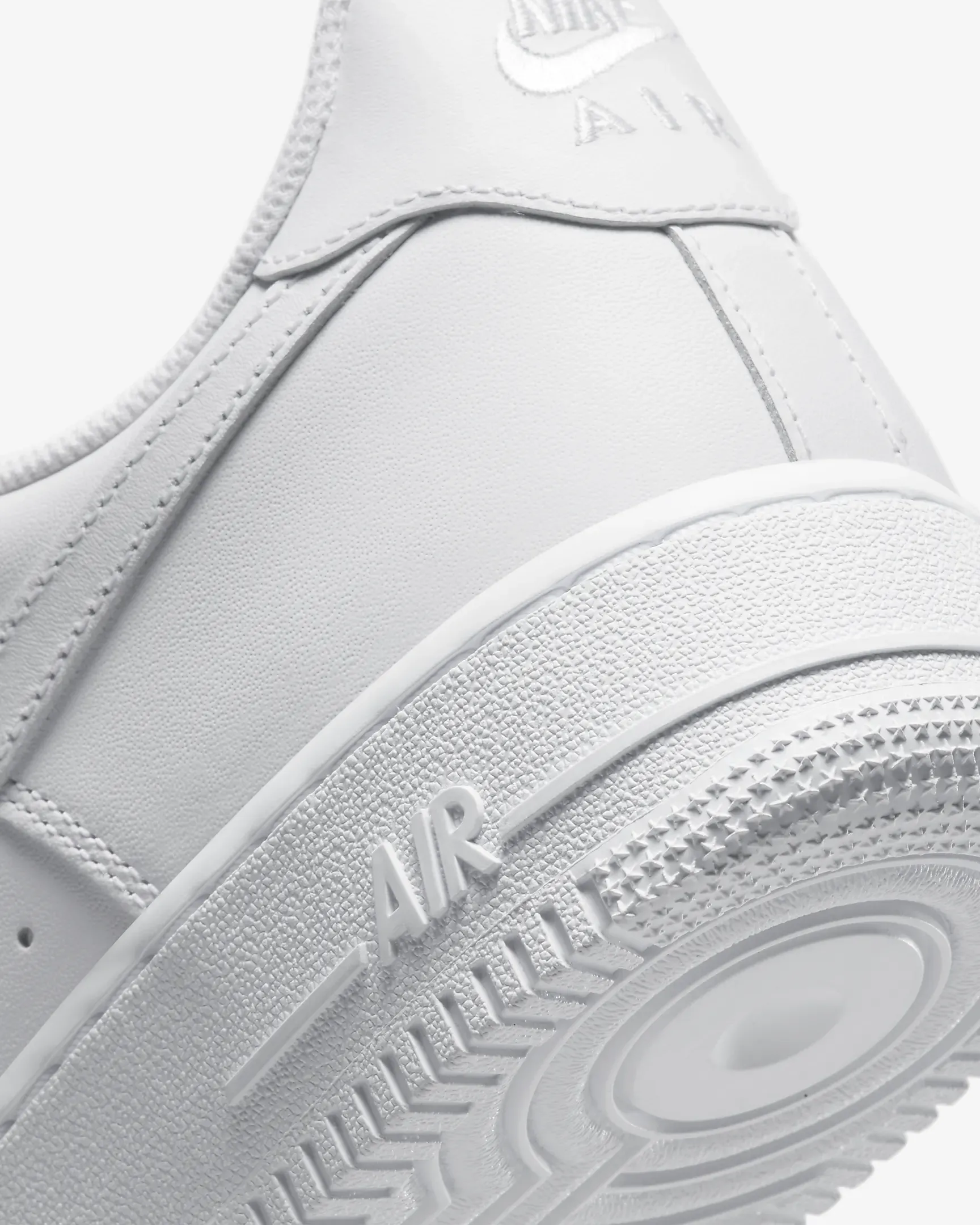 Aithtr Force 1