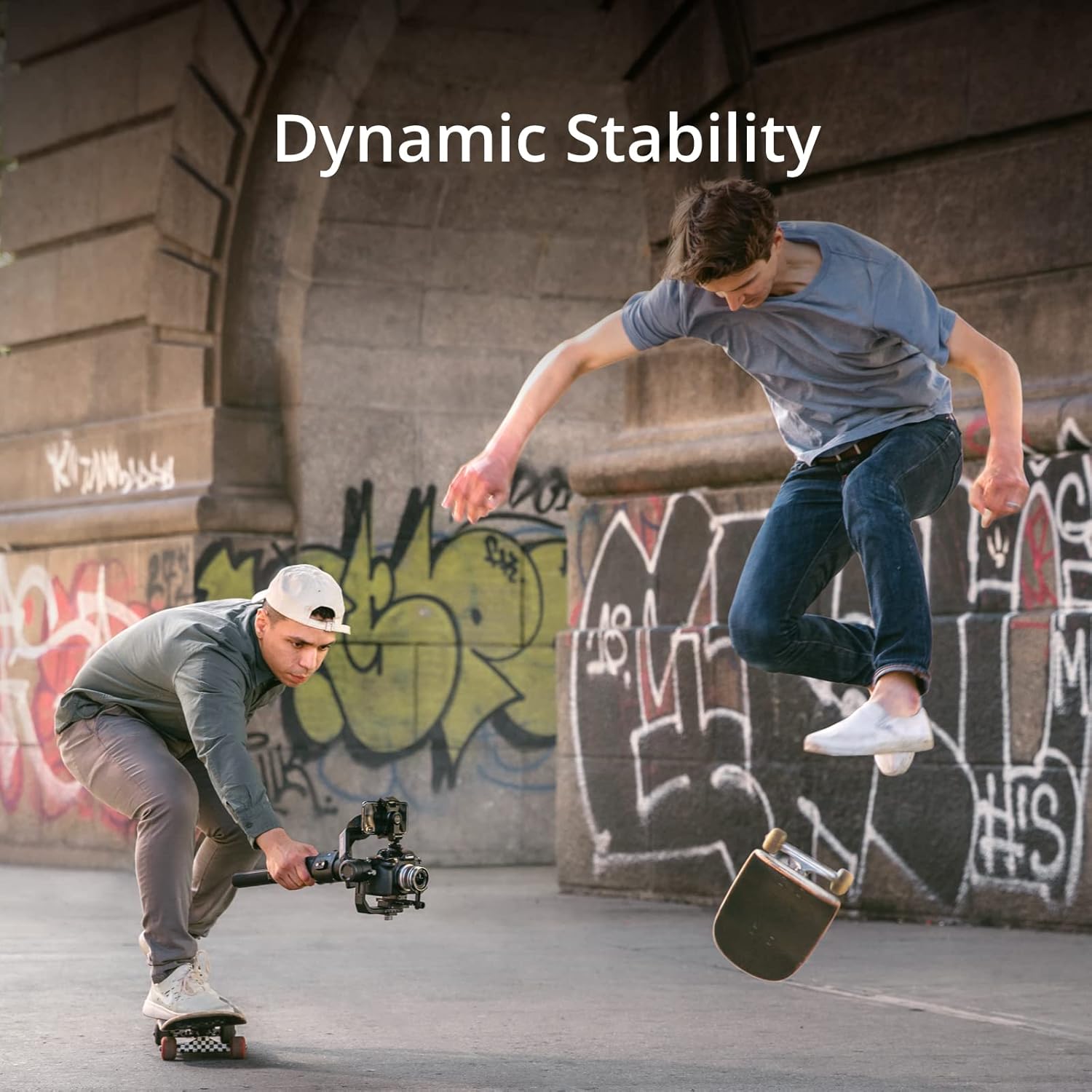 Dji Ronin-SC - Estabilizador de cámara, cardán de Mano de 3 Ejes para cámaras DSLR y sin Espejo, Carga útil de hasta 4.5 Libras, diseño Ligero, filmación cinemática, Color Negro