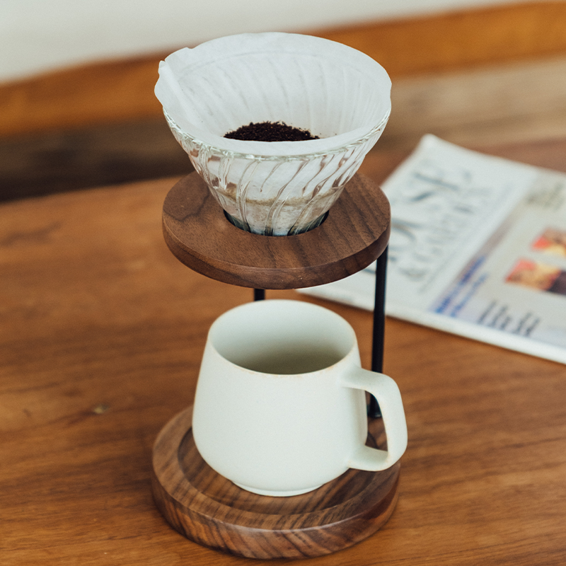 Four Lisle NOTE Mug - Detail & Angle View 2