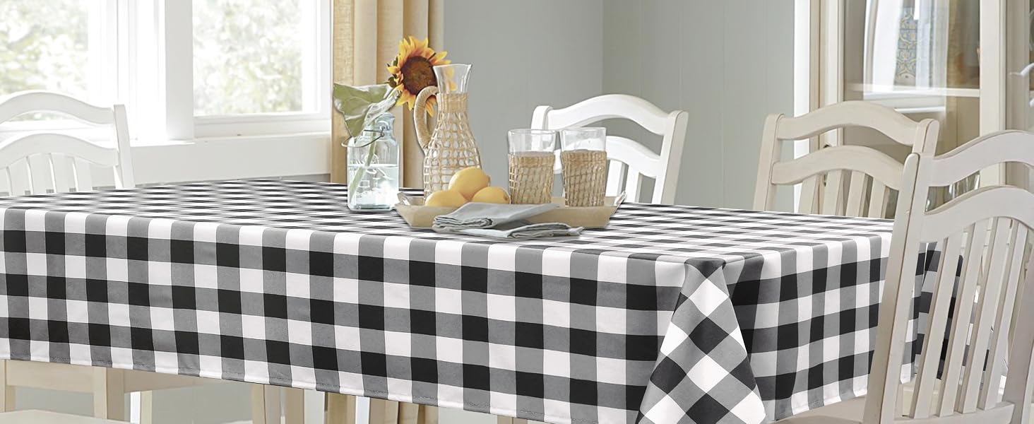 Hiasan plaid tablecloth black and white