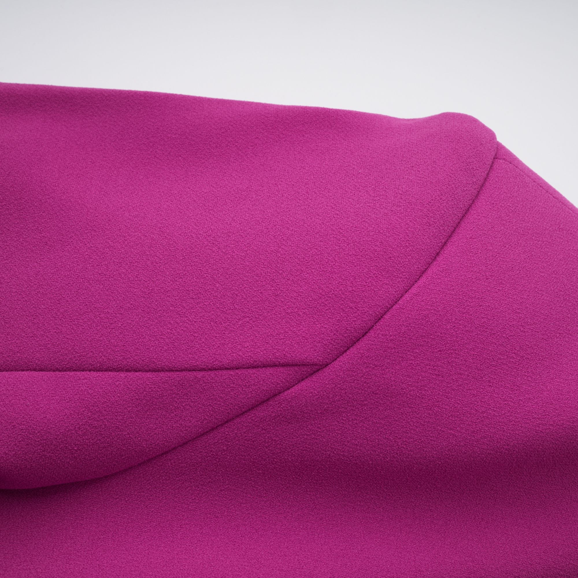 Majestueuse Fuchsia Keyhole-Detail Mermaid Gown