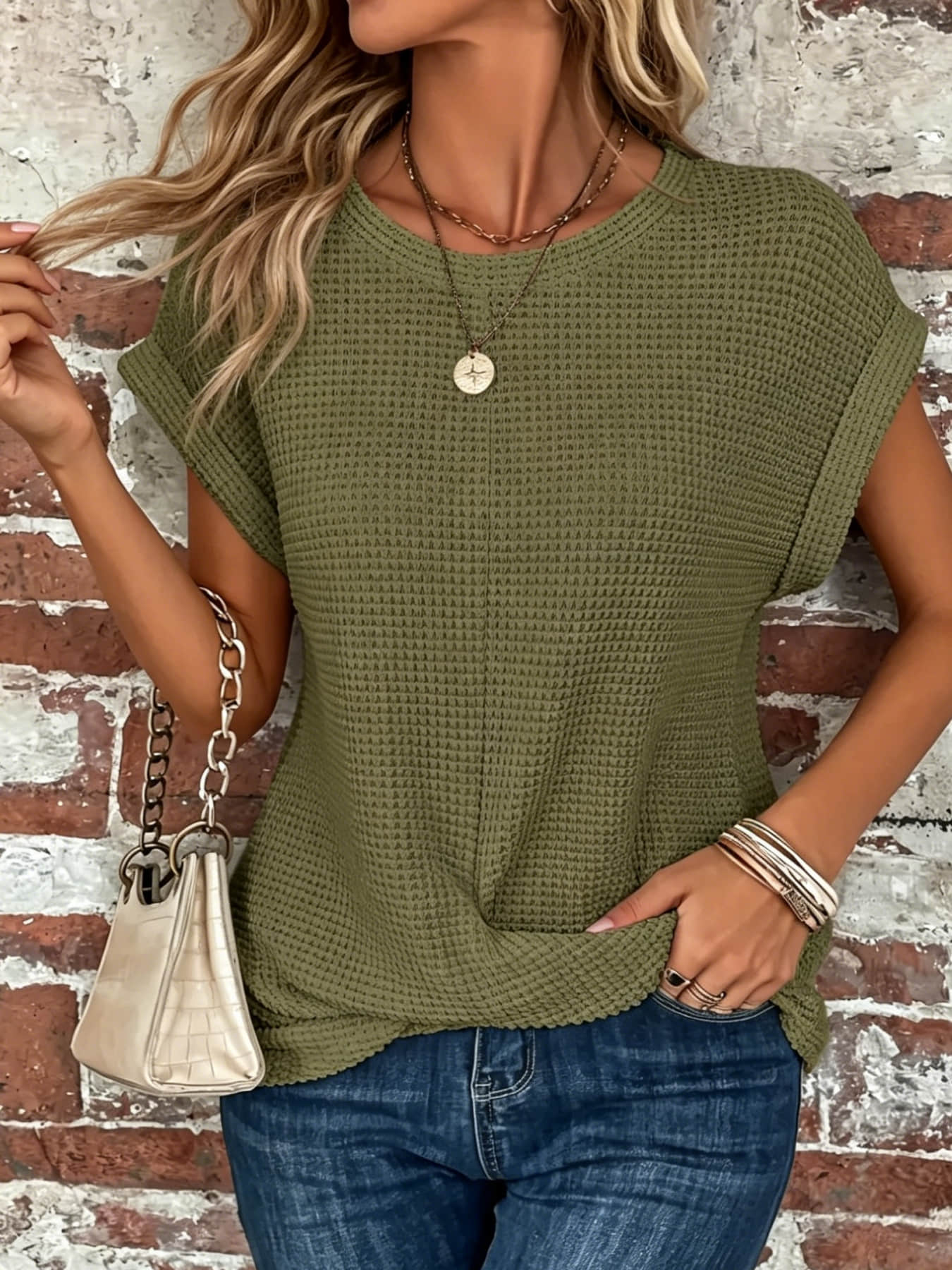 Women's Fashionable Casual Minimalist Loose Round Neck Short Sleeve Top, Rolled Sleeves & Twisted Design, Summer Top, Suitable for Commuting, Camping, Travel & Daily Wear Women's Fashionable Casual Minimalist Loose Round Neck Short Sleeve Top, Rolled Sleeves & Twisted Design, Summer Top, Suitable for Commuting, Camping, Travel & Daily Wear