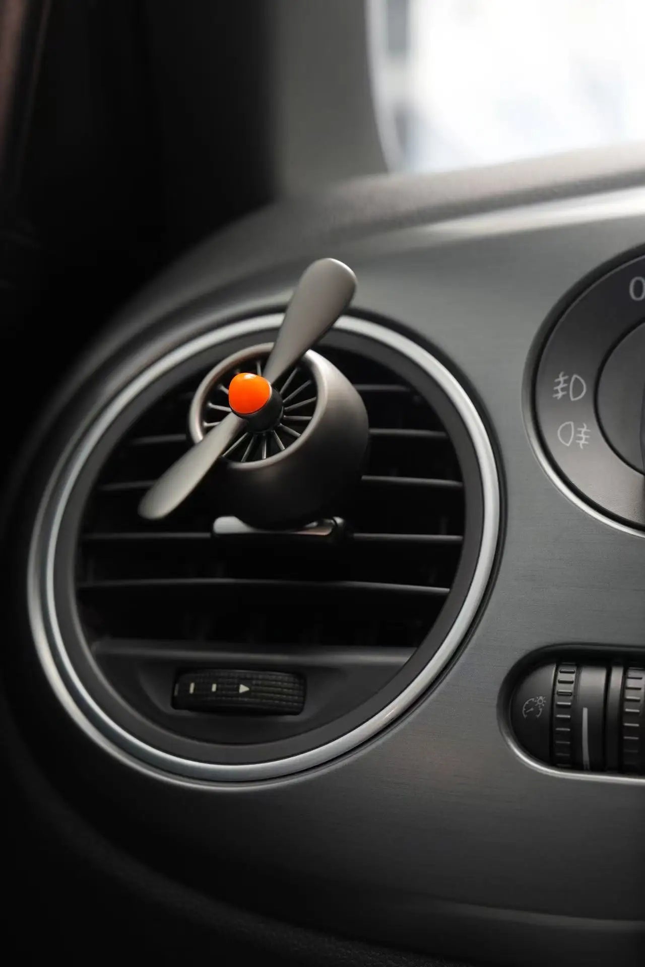 Aircraft Car Perfume Diffuser - Air Vent Clip Aromatherapy - close-up