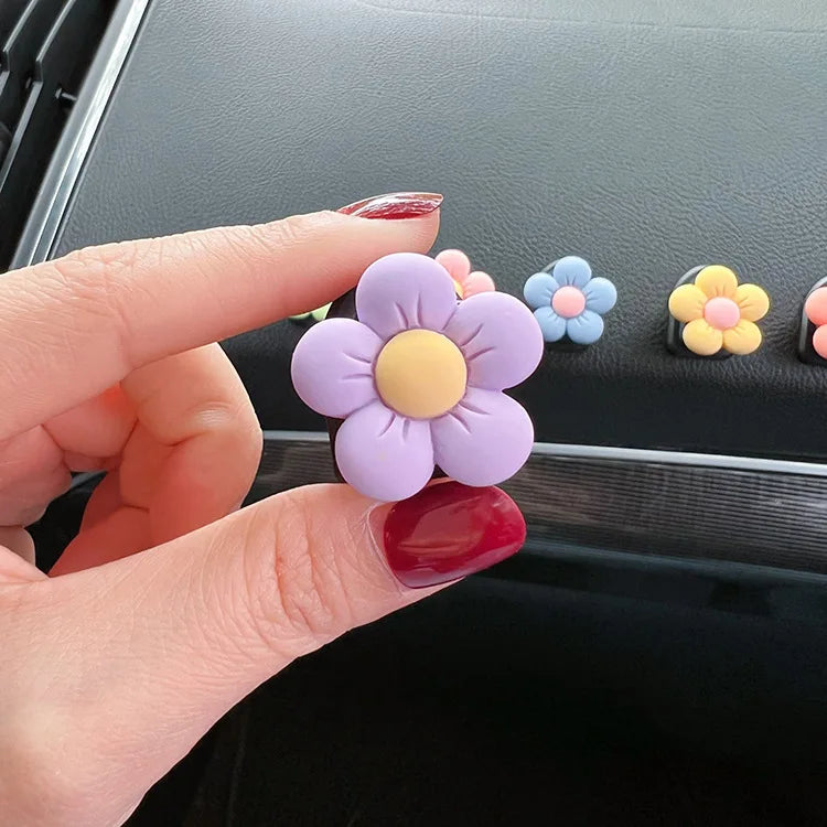 Cute Flower Car Air Vent Perfume Clip Aromatherapy Diffuser - front view