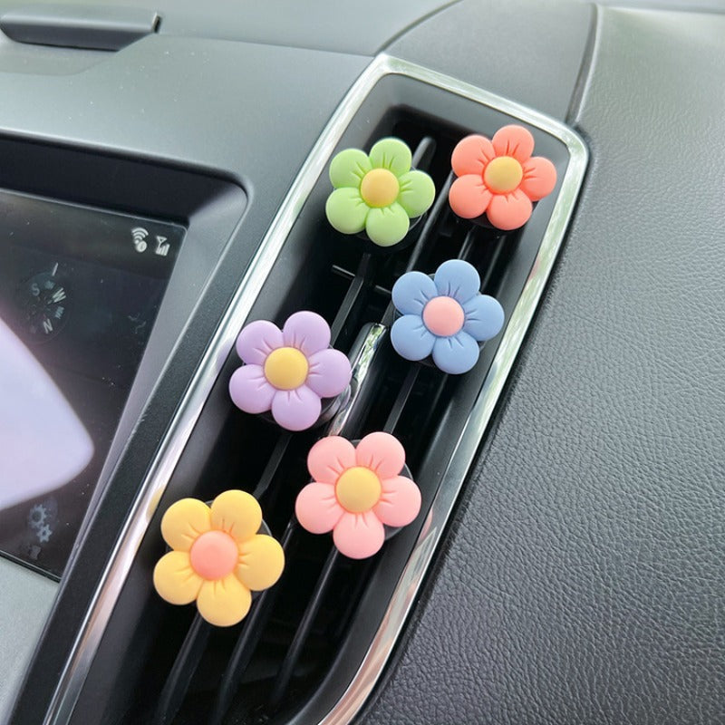 Cute Flower Car Air Vent Perfume Clip Aromatherapy Diffuser - side view