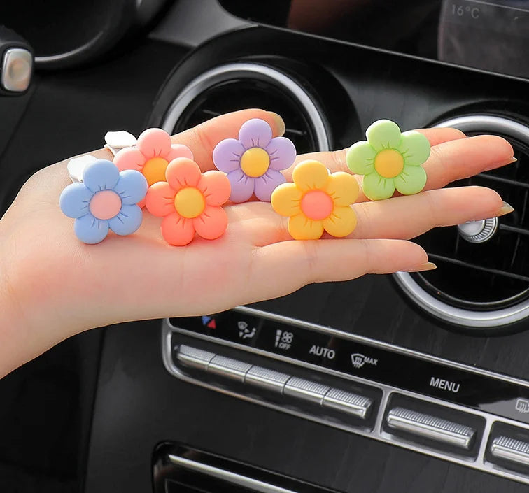 Cute Flower Car Air Vent Perfume Clip Aromatherapy Diffuser - close-up