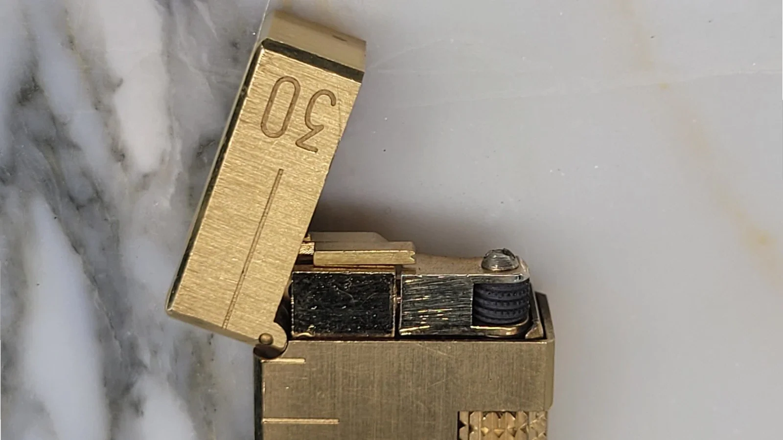 Preowned Dunhill table lighter previously sold at Art Brown