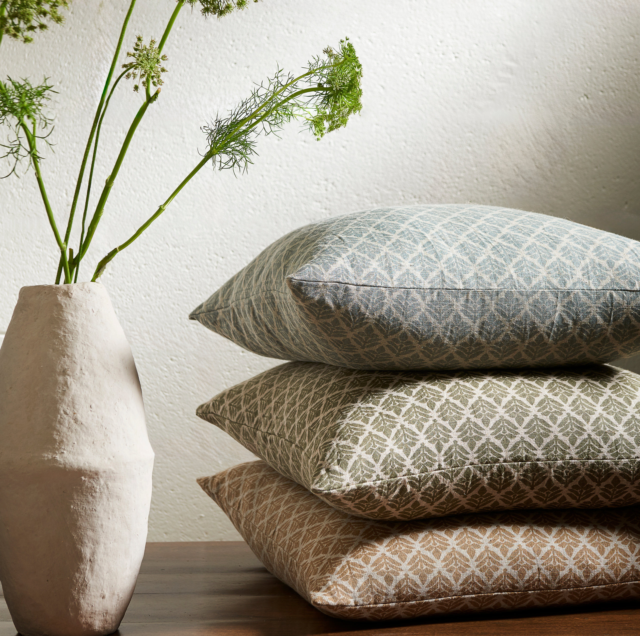 ravinest Piper Mist Pillow 22" x 22"