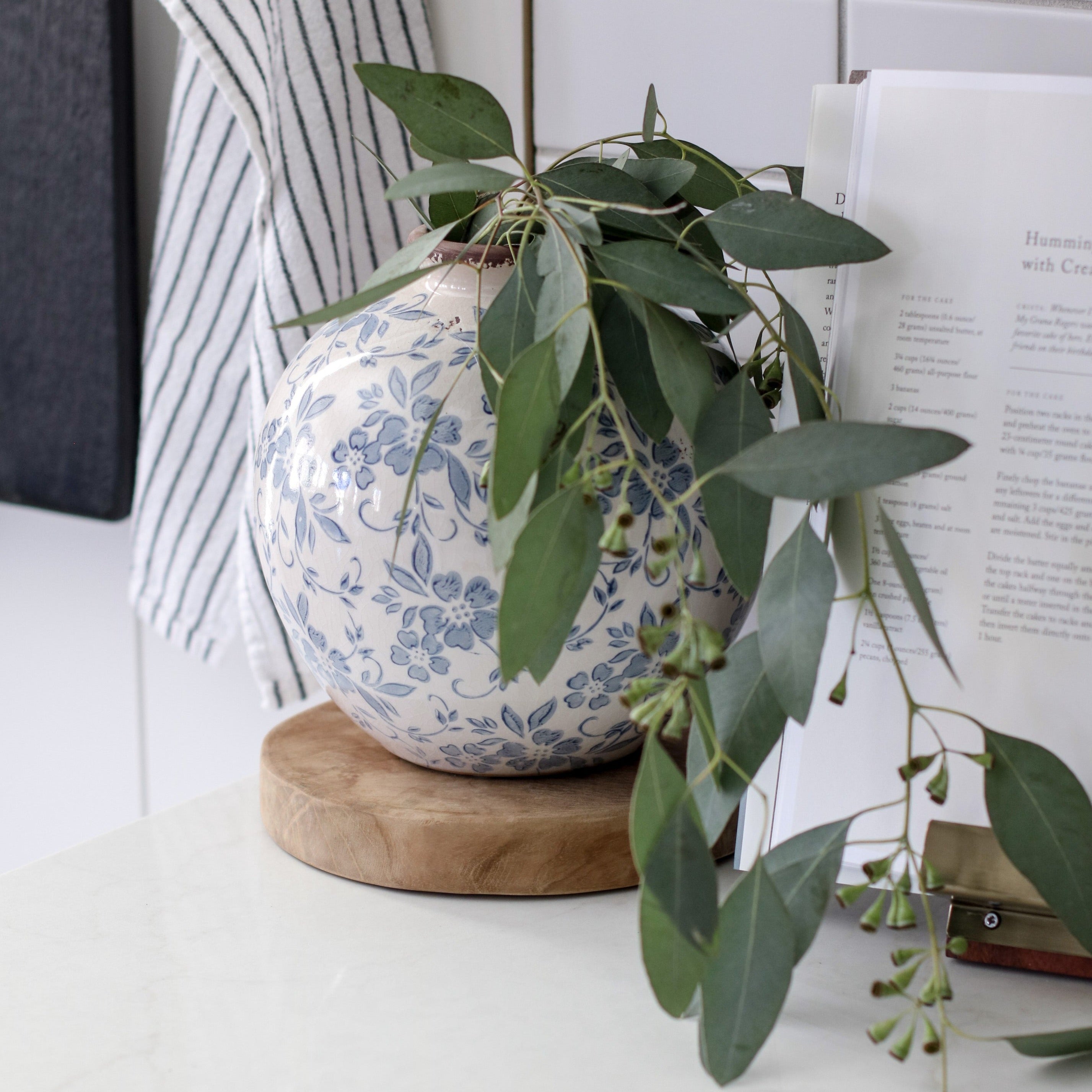 ravinest Ivy Teakwood Riser