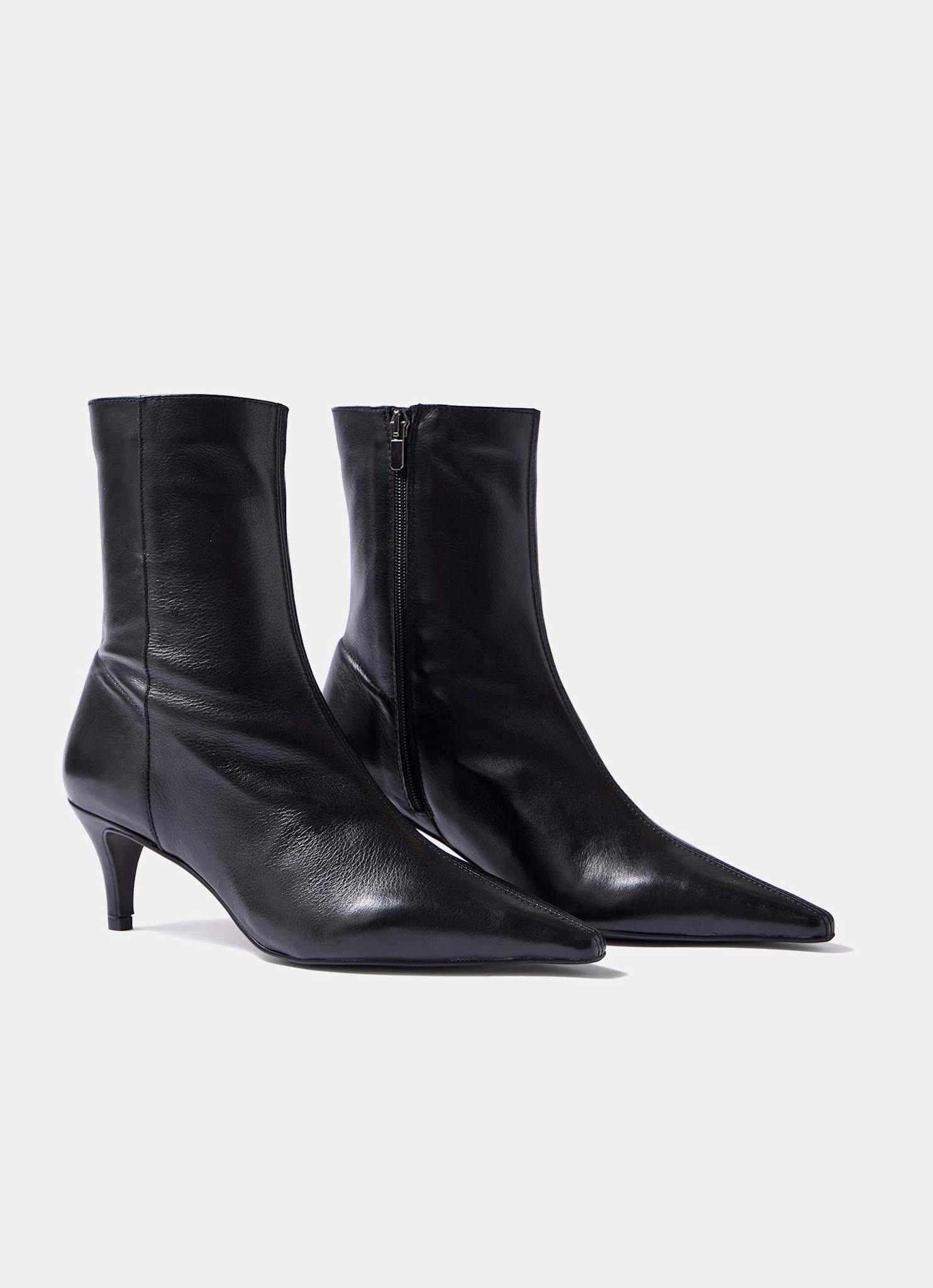 Chloe Black Leather Ankle Boots