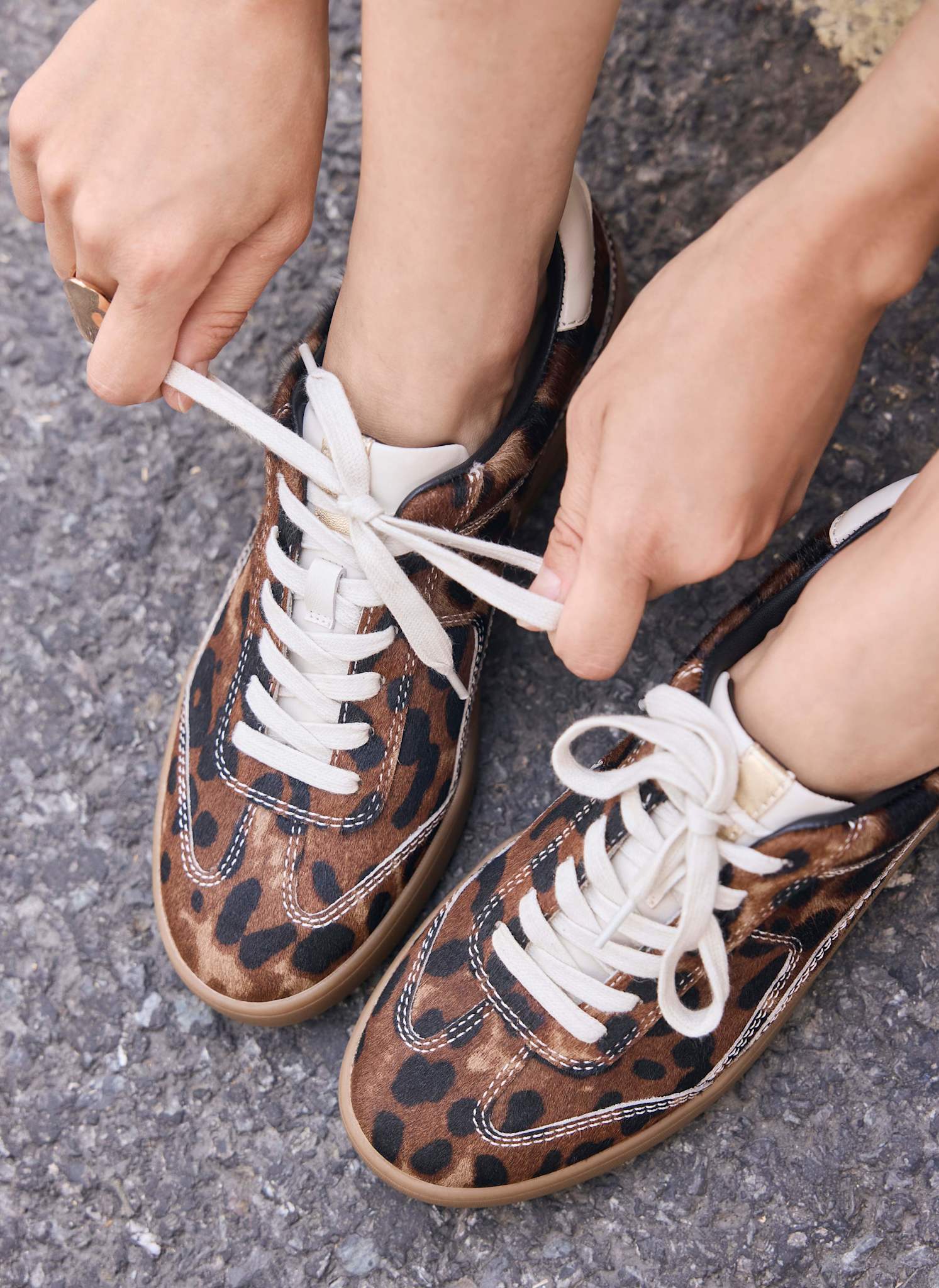 Jen Leopard Print Textured Leather Trainers