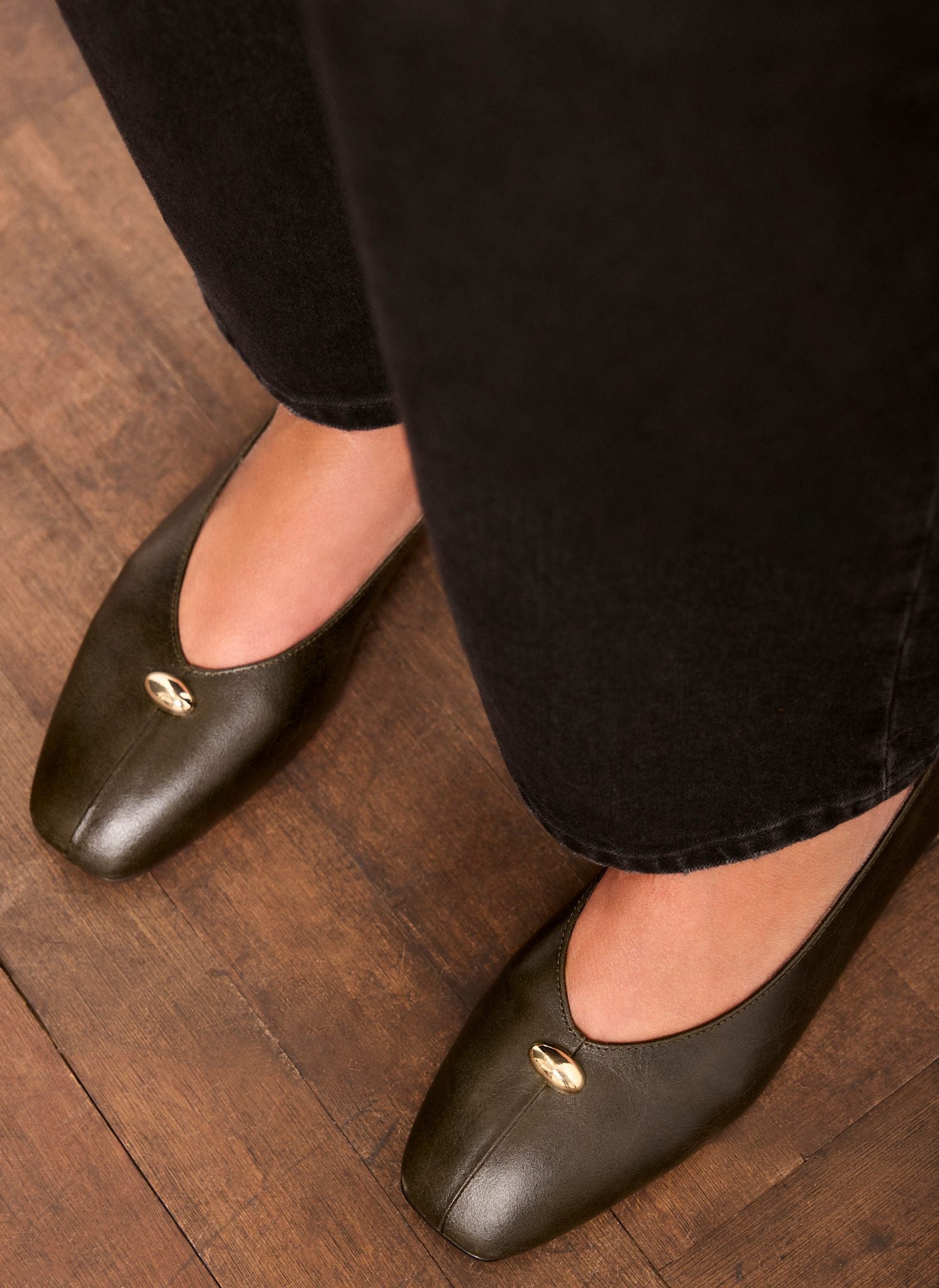 Ruby Olive Green Leather Ballet Flats