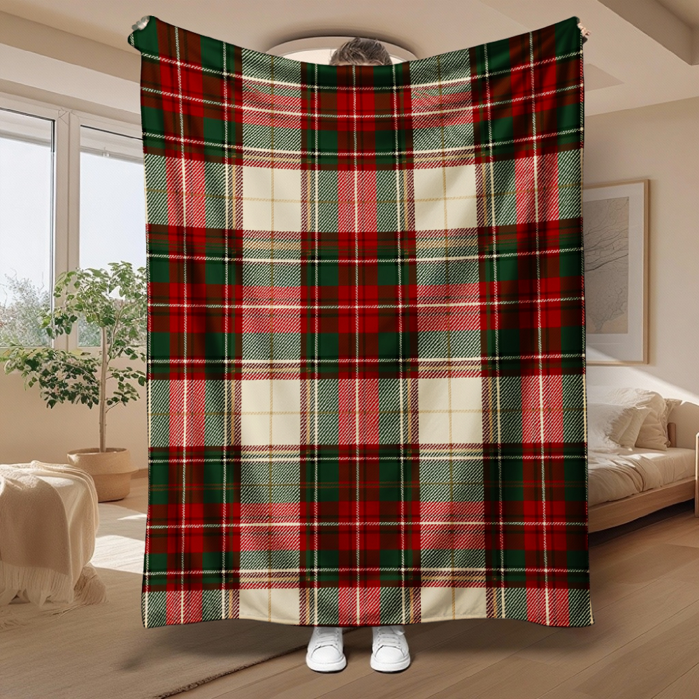 Classic Christmas Plaid Throw Blanket – Red, Green & Cream