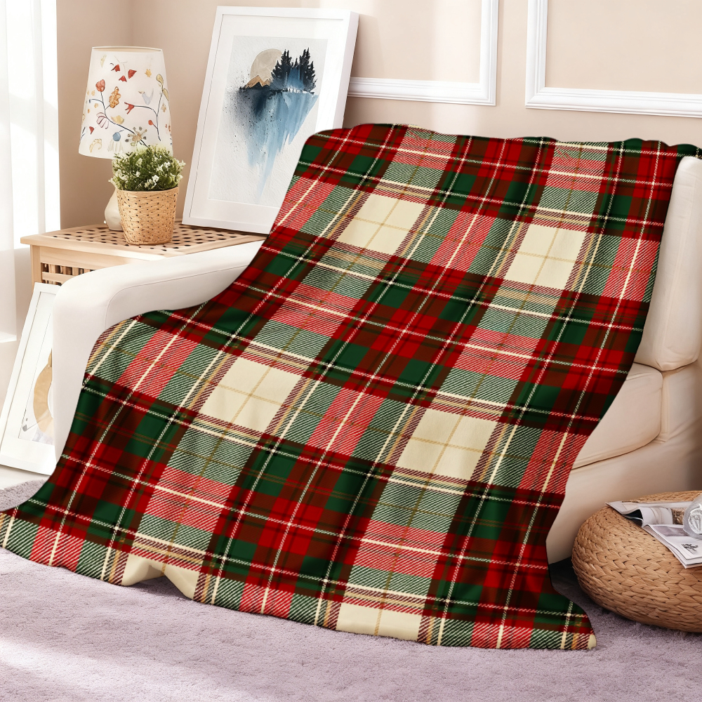 Classic Christmas Plaid Throw Blanket – Red, Green & Cream