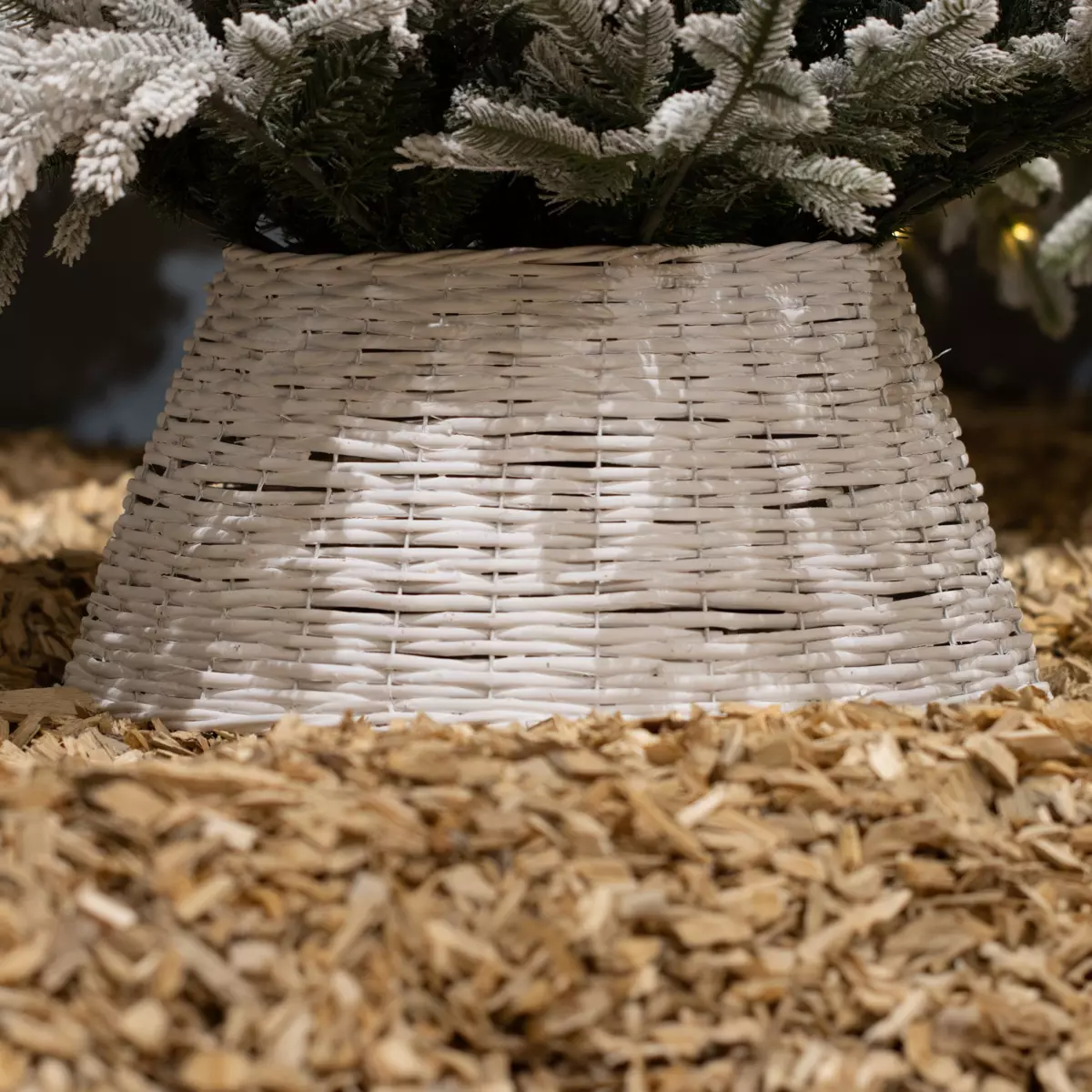Cache-pied de sapin en saule tressé blanc – 57 cm