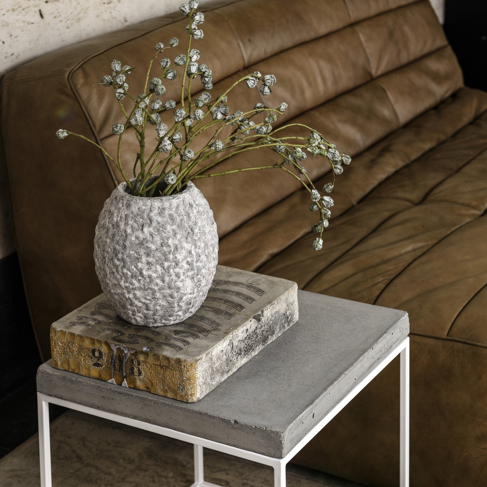 apvello Oakland Side Table