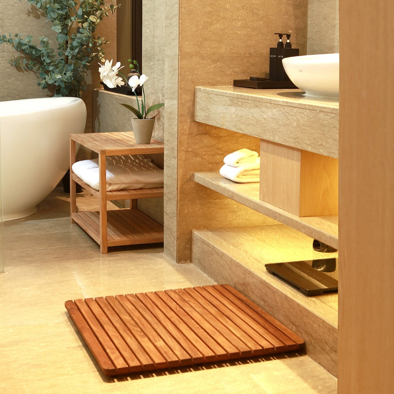 amoraspot Yukon Teak Shower and Bathmat 24" x 24"