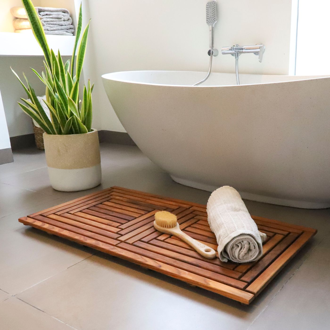 amoraspot Denver Oiled Double Framed Teak Shower and Bath Mat 39" x 19"
