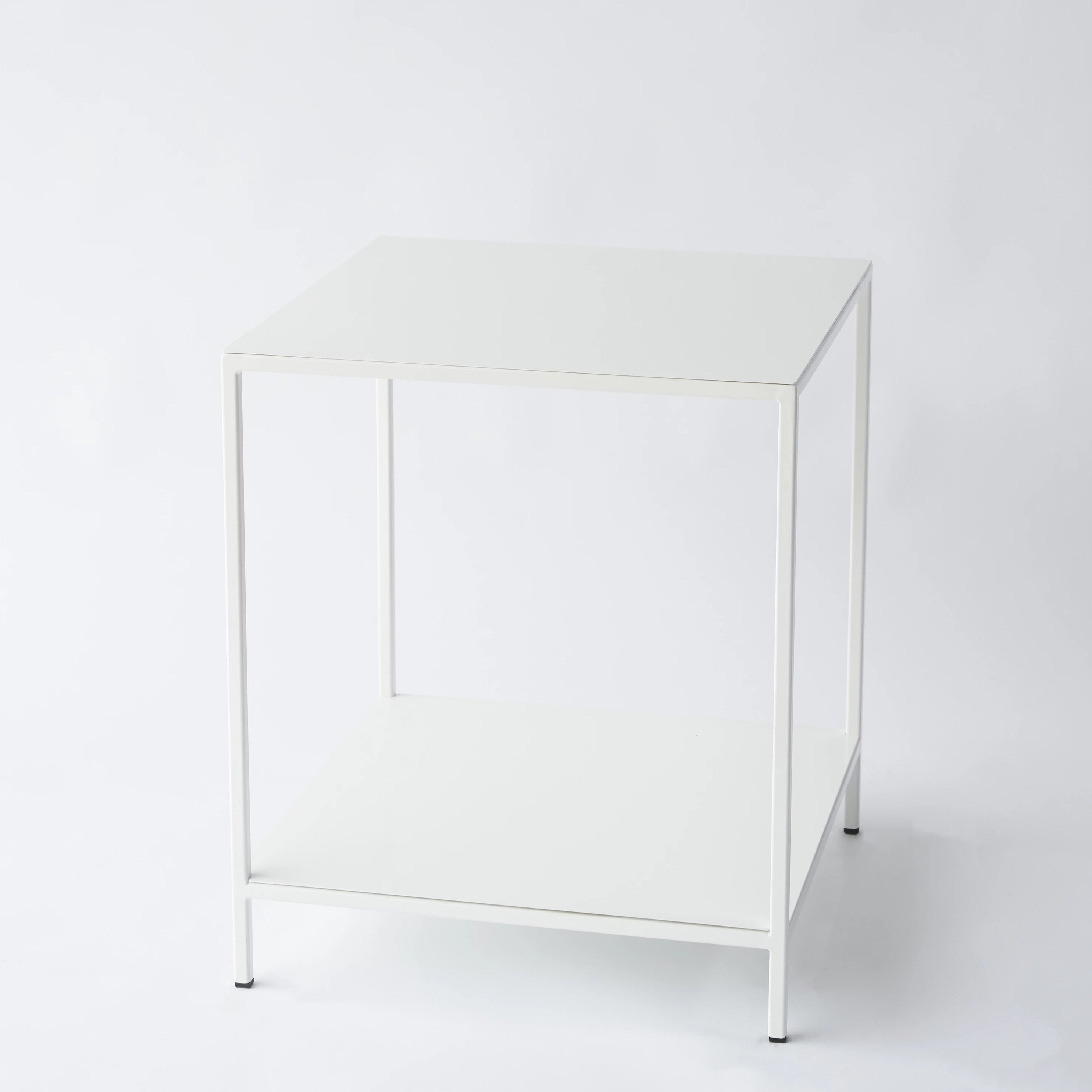 ardentbrook Kinderhook Side Table