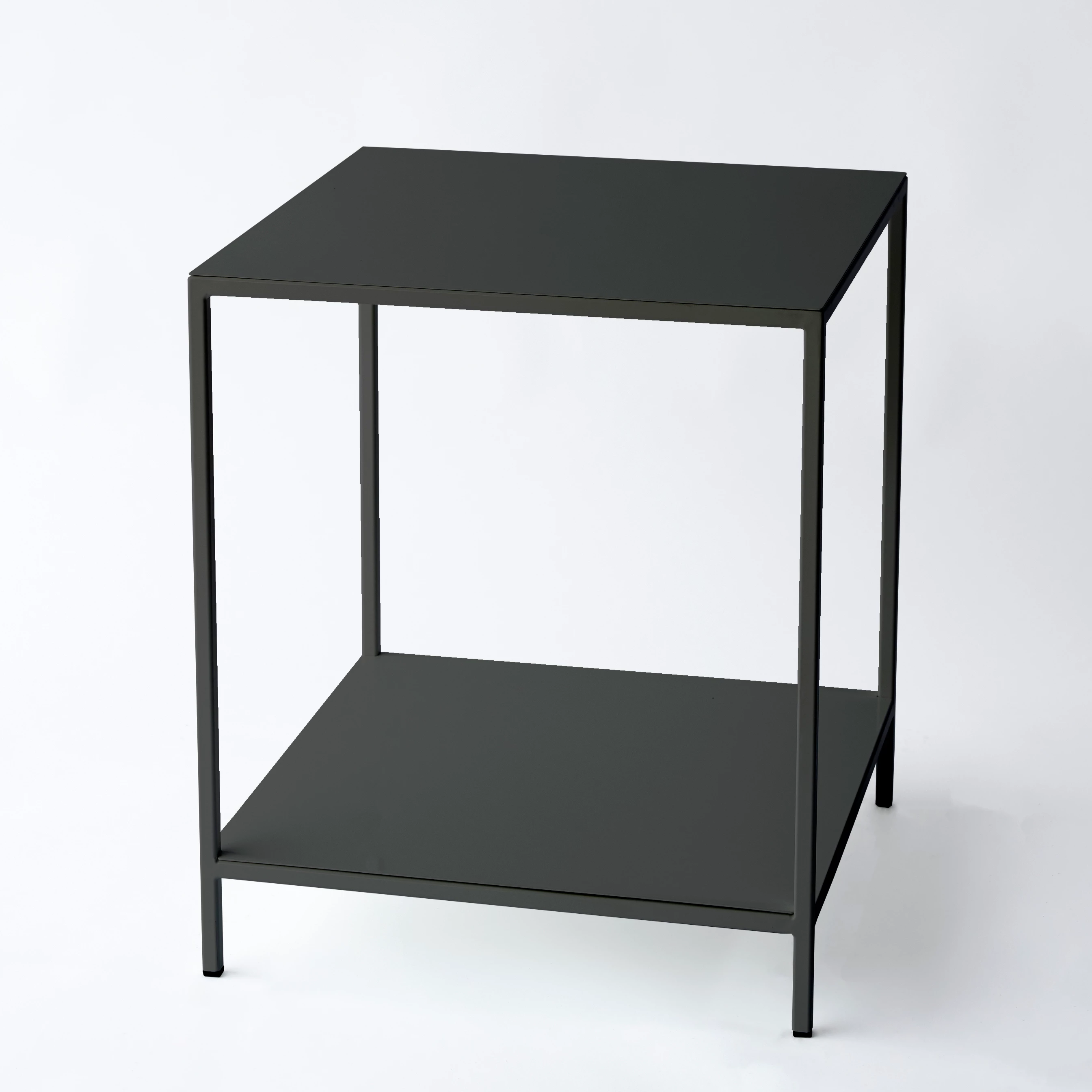 ardentbrook Kinderhook Side Table