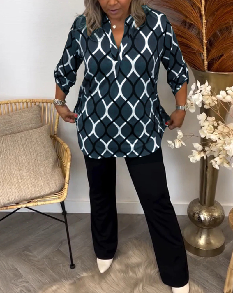 Colorblock V-Neck Long-Sleeve Top