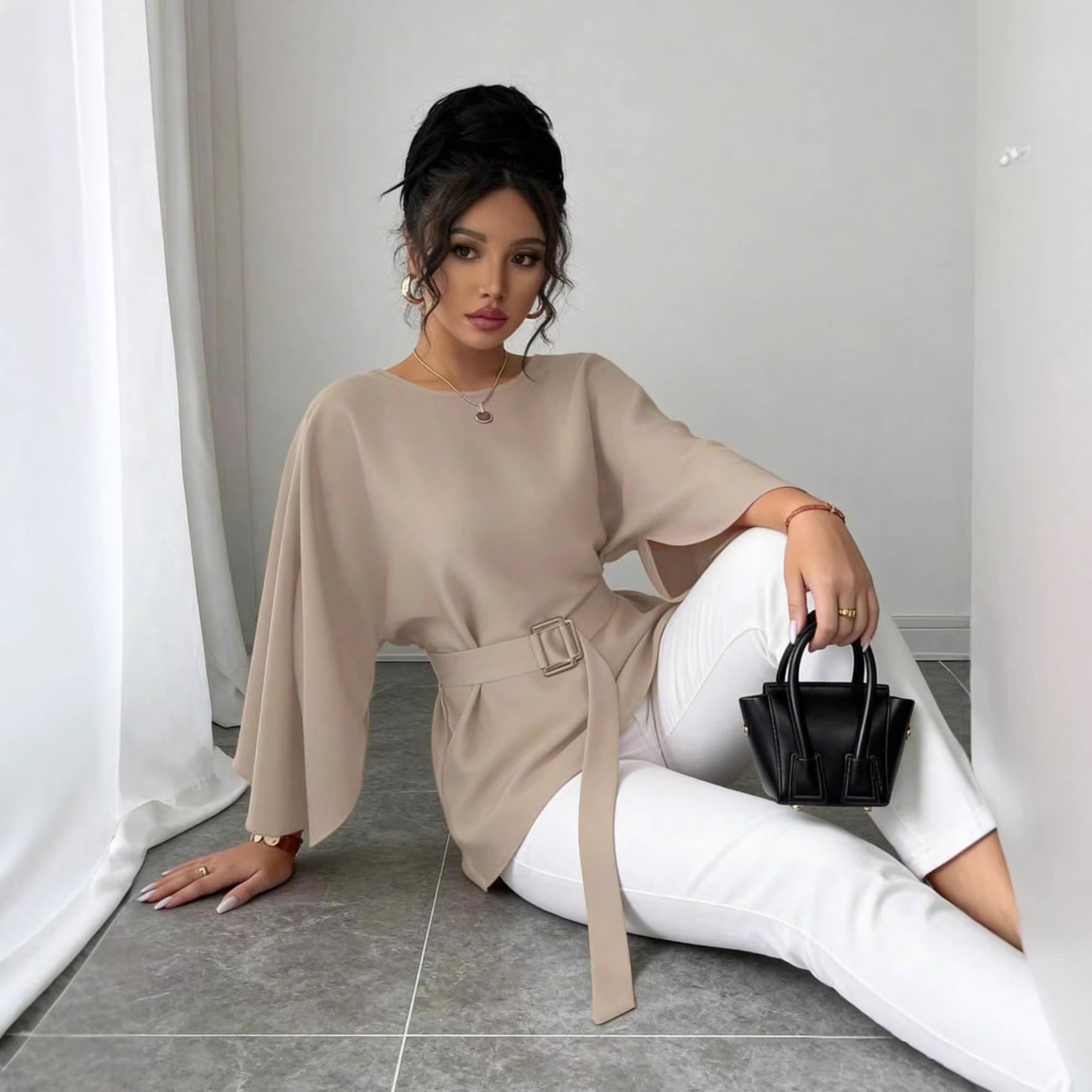 Women's Solid Color Batwing Sleeve Belted Top