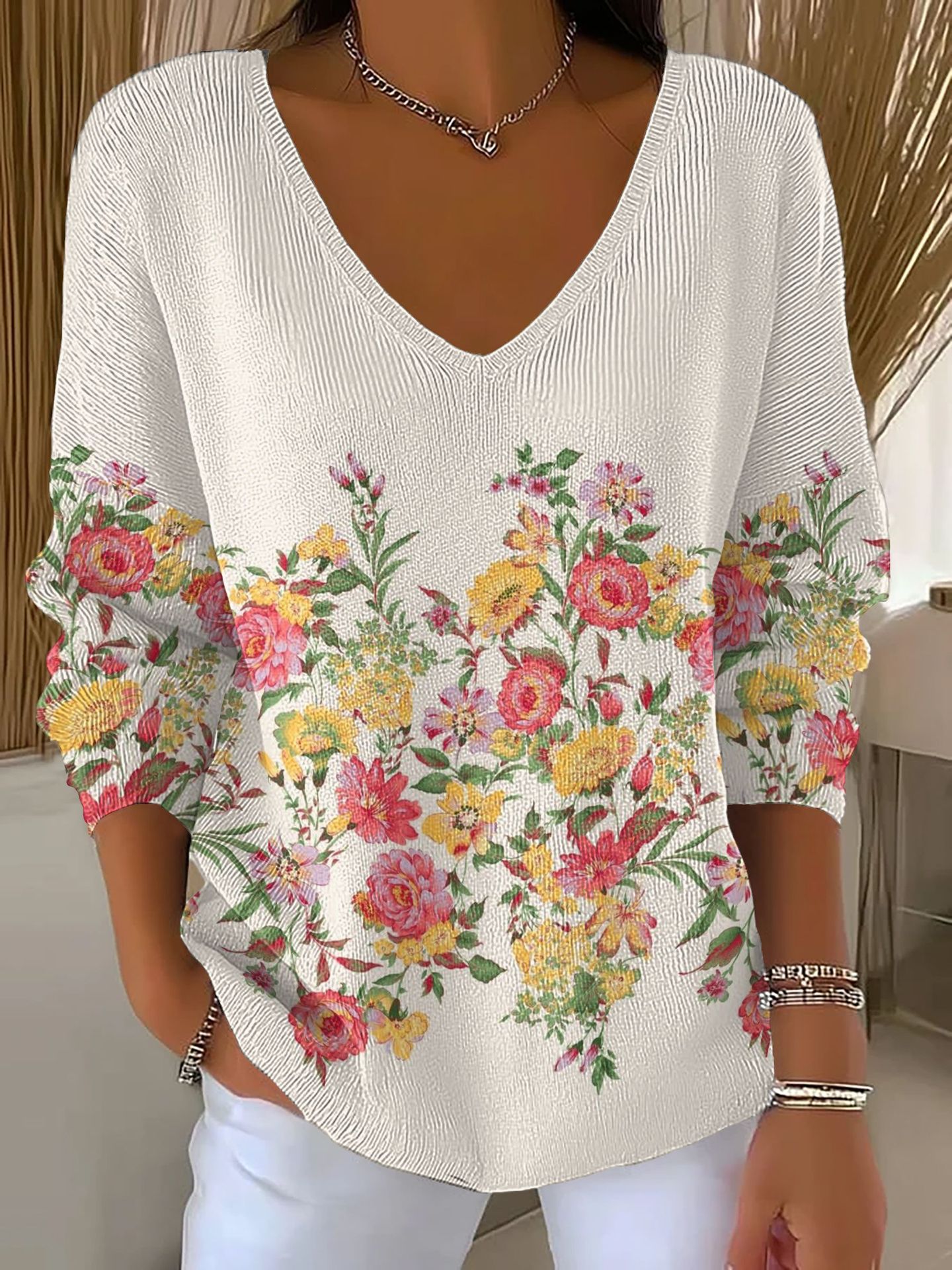 Women's Floral Star Print V-Neck Long-Sleeve T-Shirt