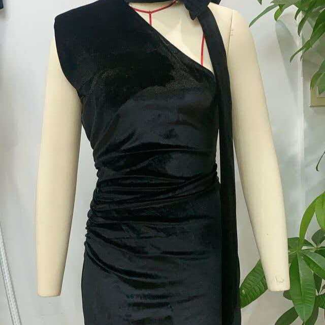 Women's Velvet One-Shoulder Bodycon Midi Dress