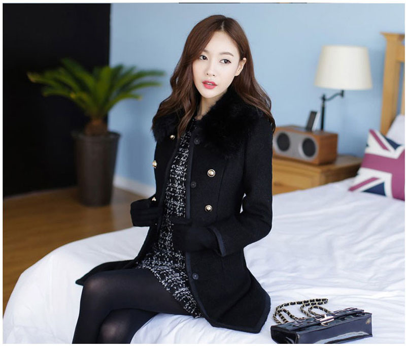 Women's Mid-Length Faux Wool Coat with Faux Fur Collar