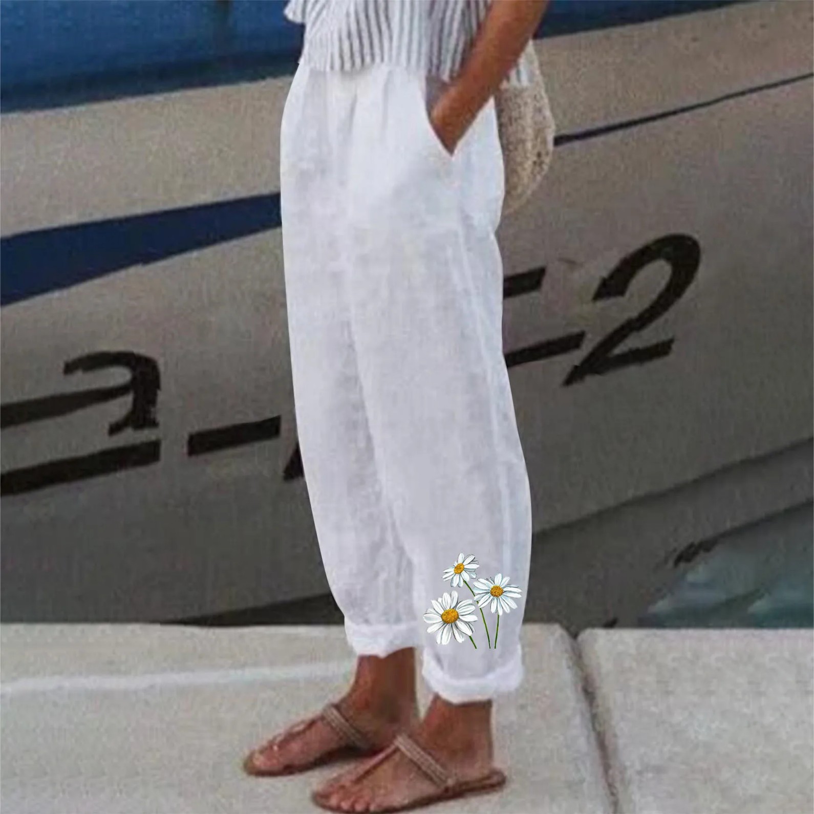 Women's Daisy Print Straight-Leg Casual Pants