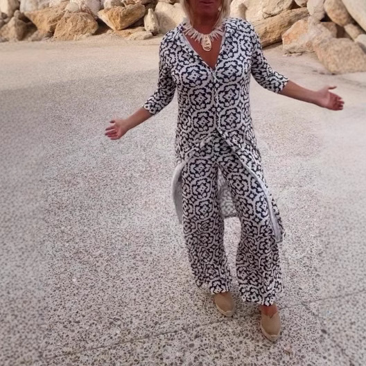 Women's Retro Print Button-Front Shirt and Pants Set